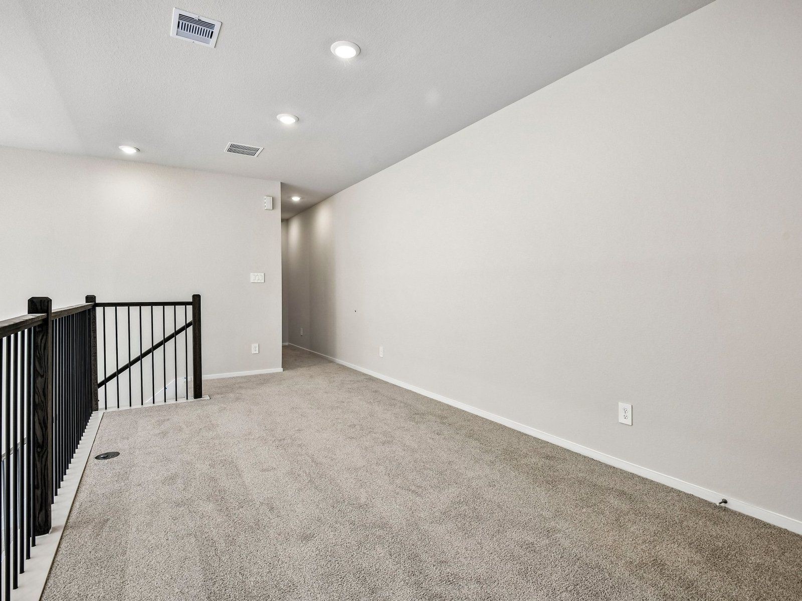 Photo is not of the actual home, but is an inspirational photo of builder's model home and may depict options, furnishings, and/or decorator features that are not included.