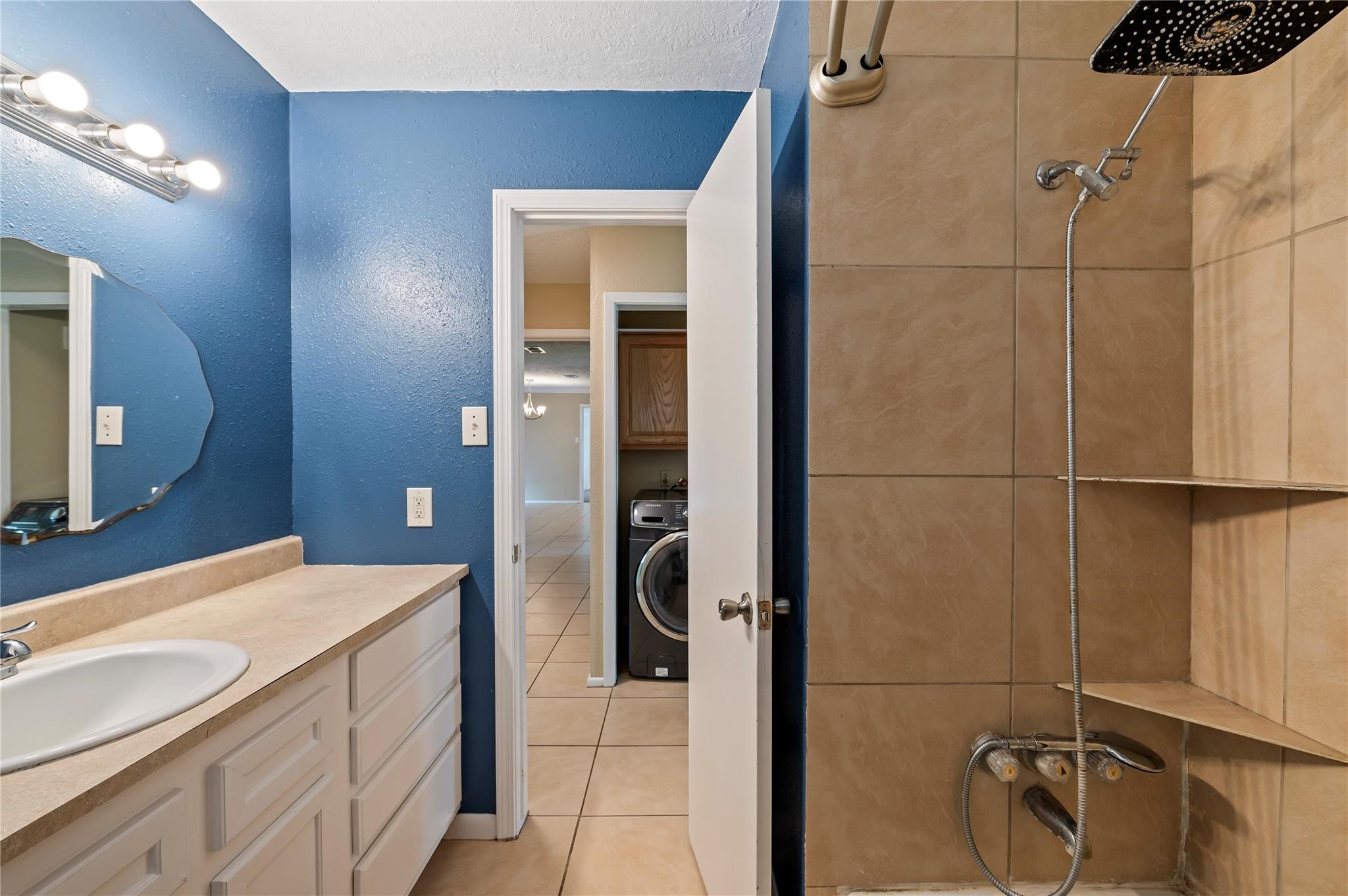 1857 County Road 99, Alvin, TX 77511