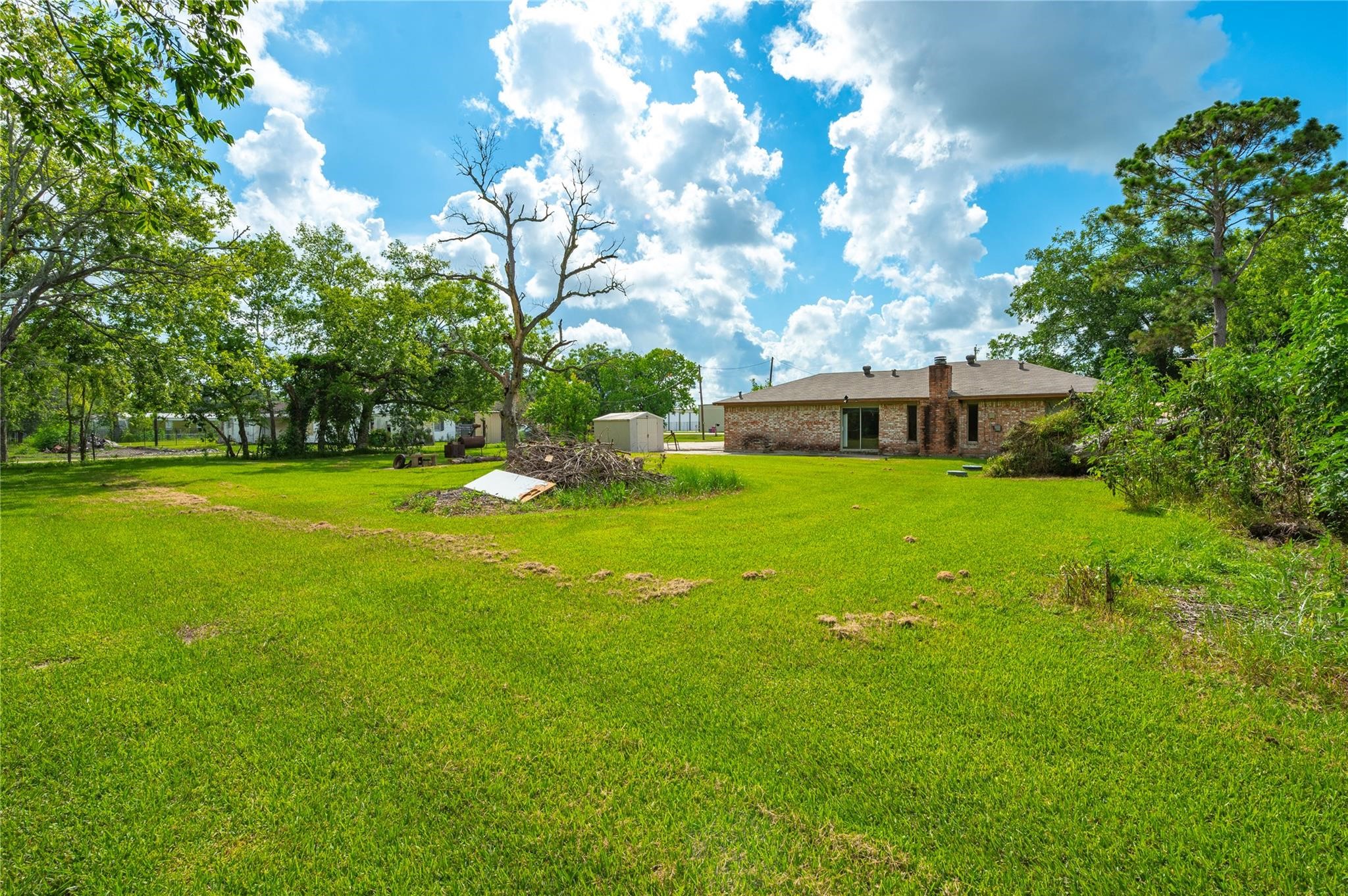 1857 County Road 99, Alvin, TX 77511