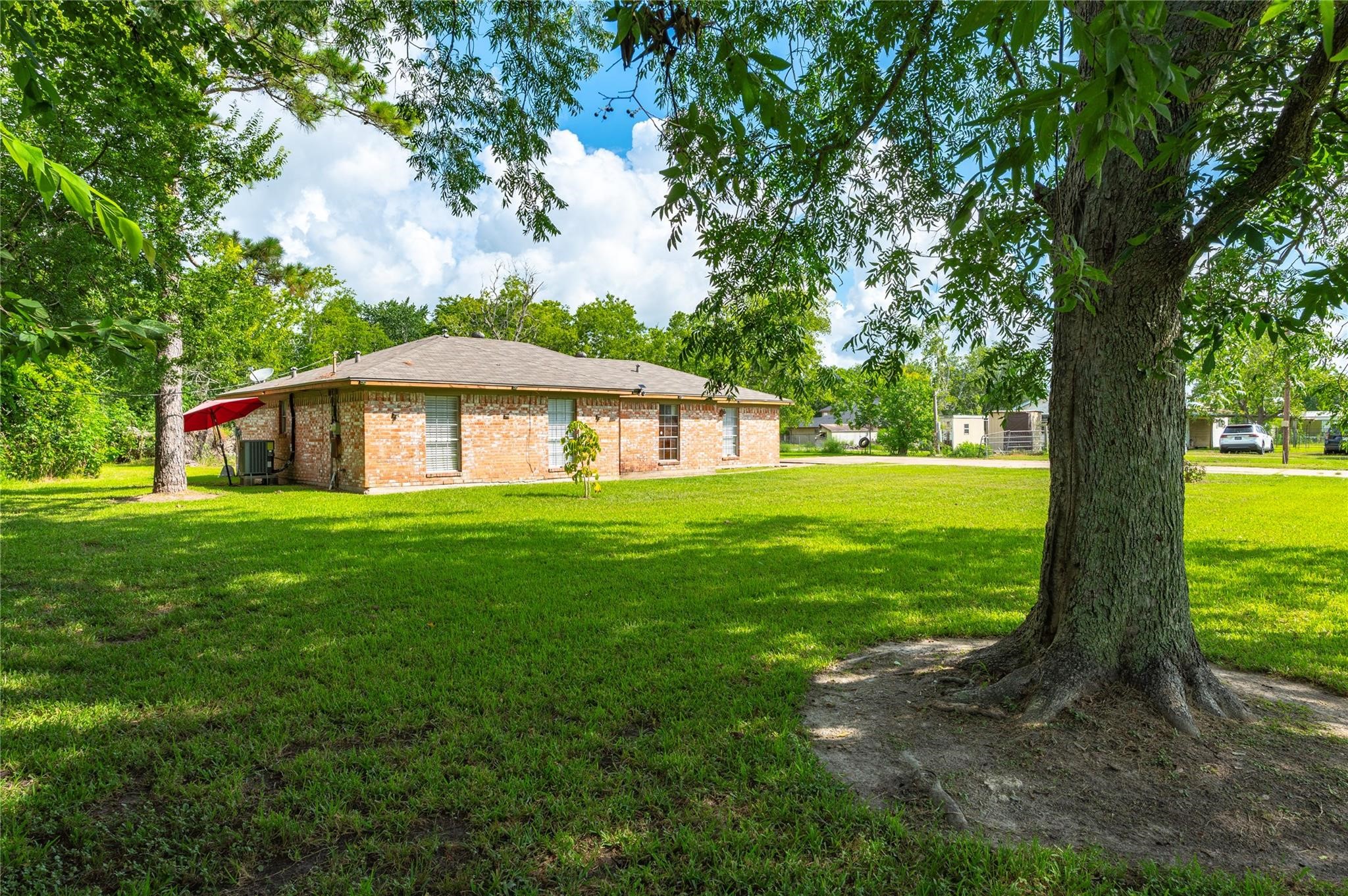 1857 County Road 99, Alvin, TX 77511 1857 County Road 99, Alvin, TX 77511