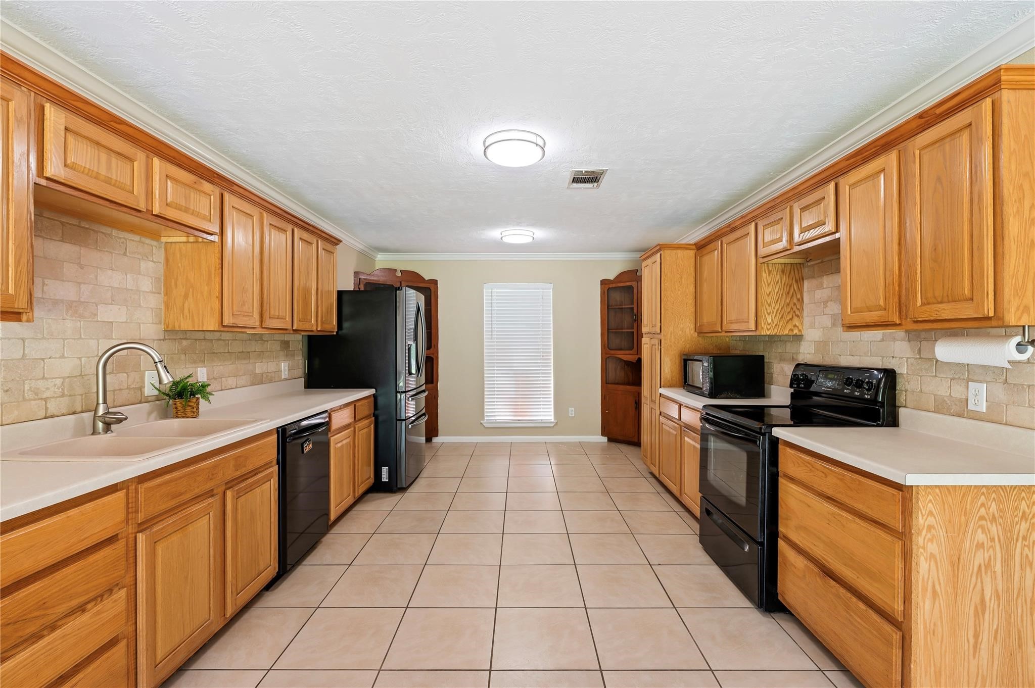 1857 County Road 99, Alvin, TX 77511 1857 County Road 99, Alvin, TX 77511