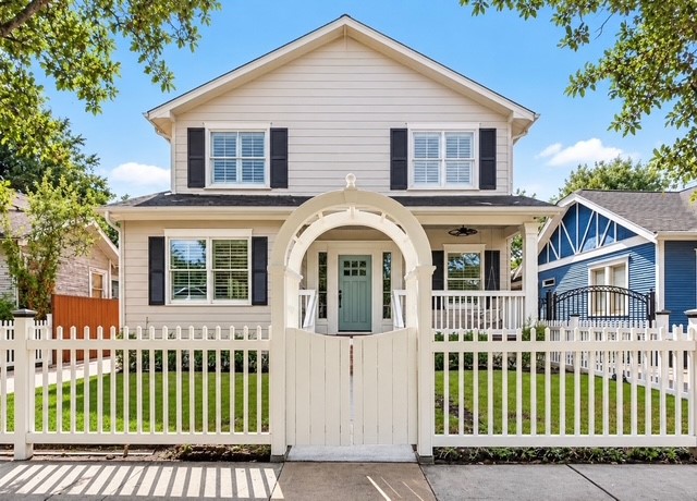 730 E 17th Street, Houston, TX 77008 730 E 17th Street, Houston, TX 77008
