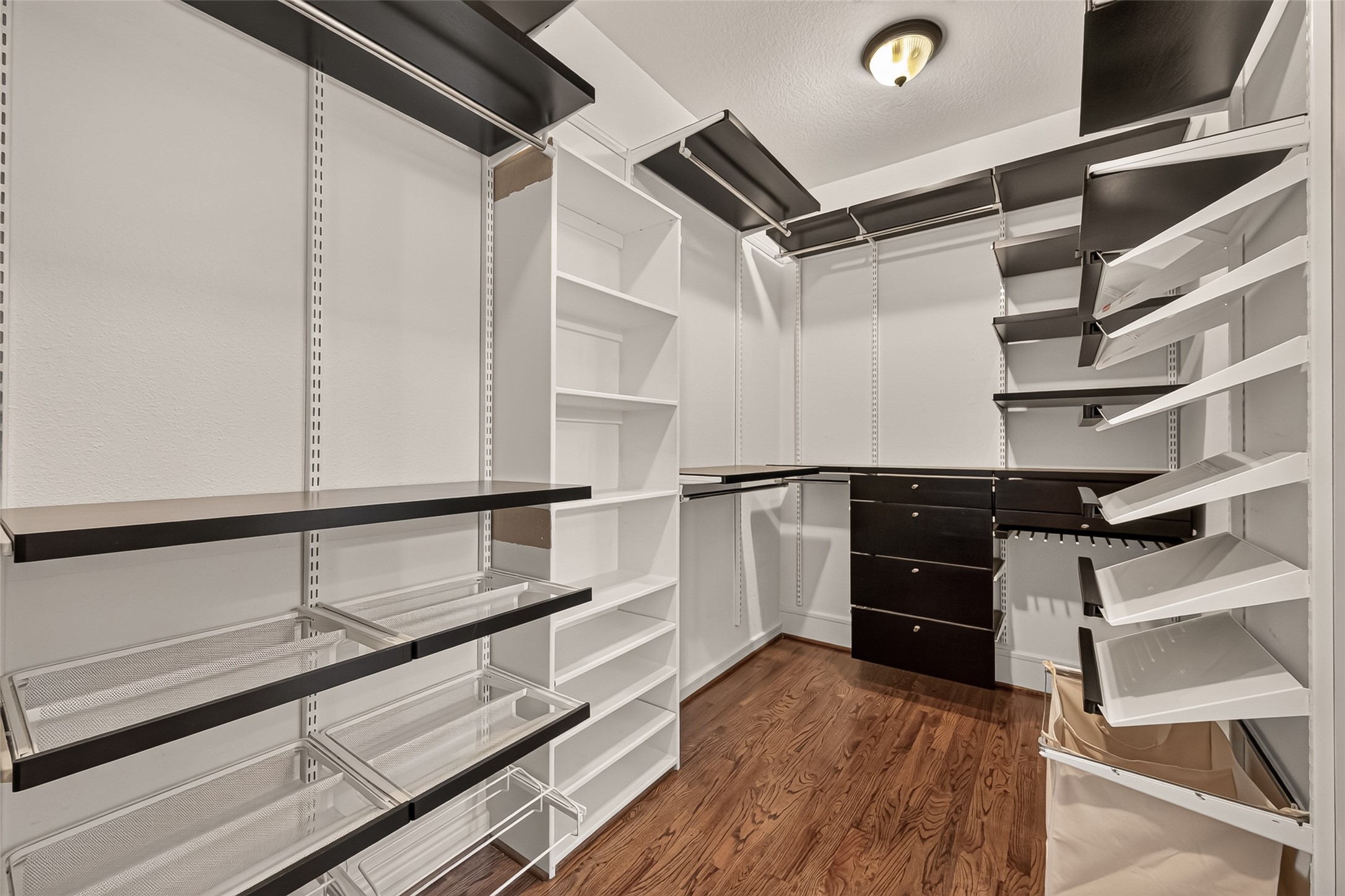 730 E 17th Street, Houston, TX 77008