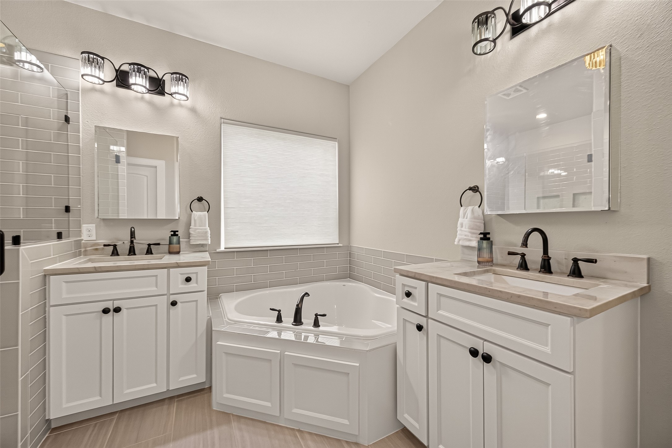 730 E 17th Street, Houston, TX 77008