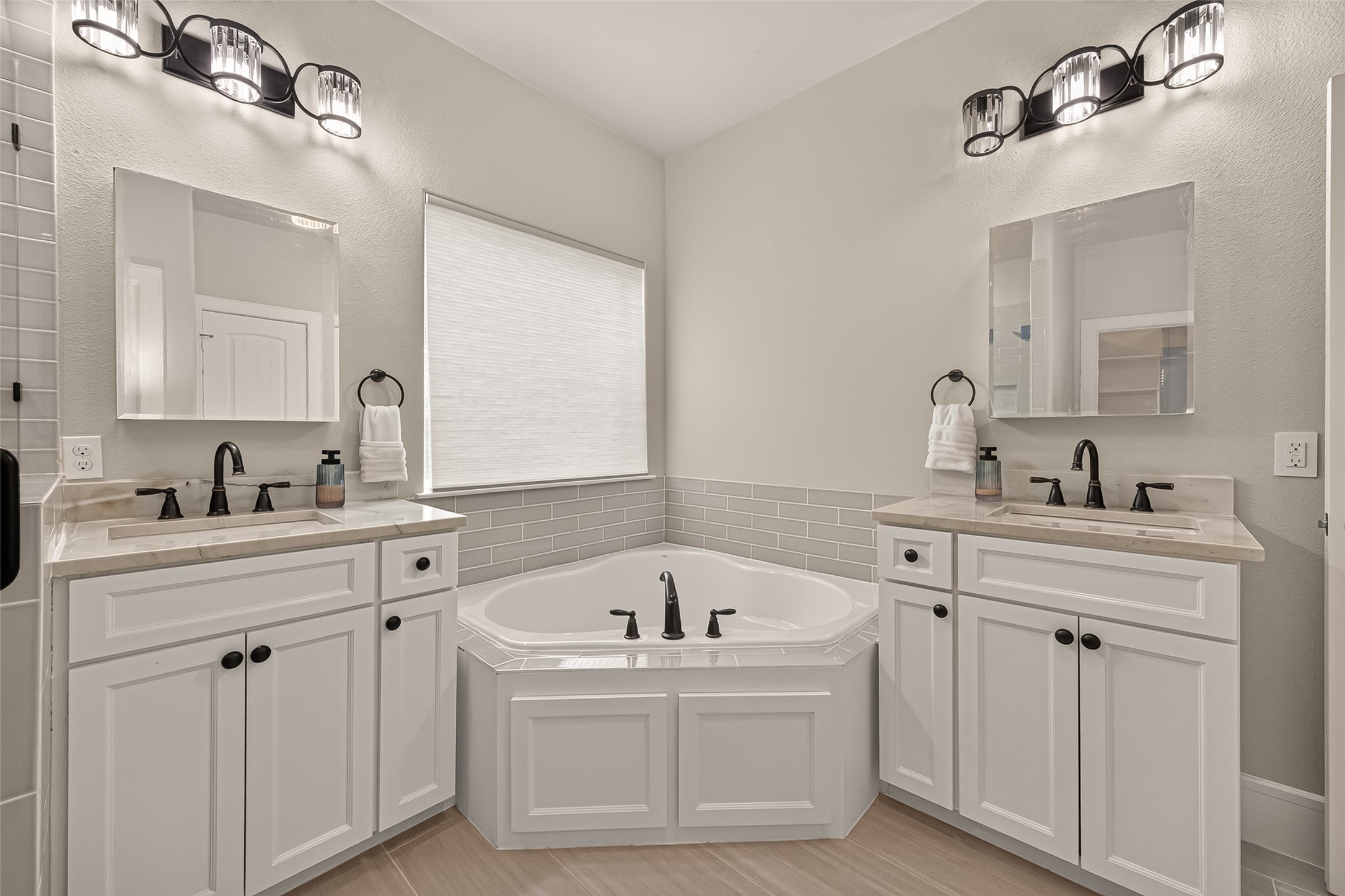730 E 17th Street, Houston, TX 77008