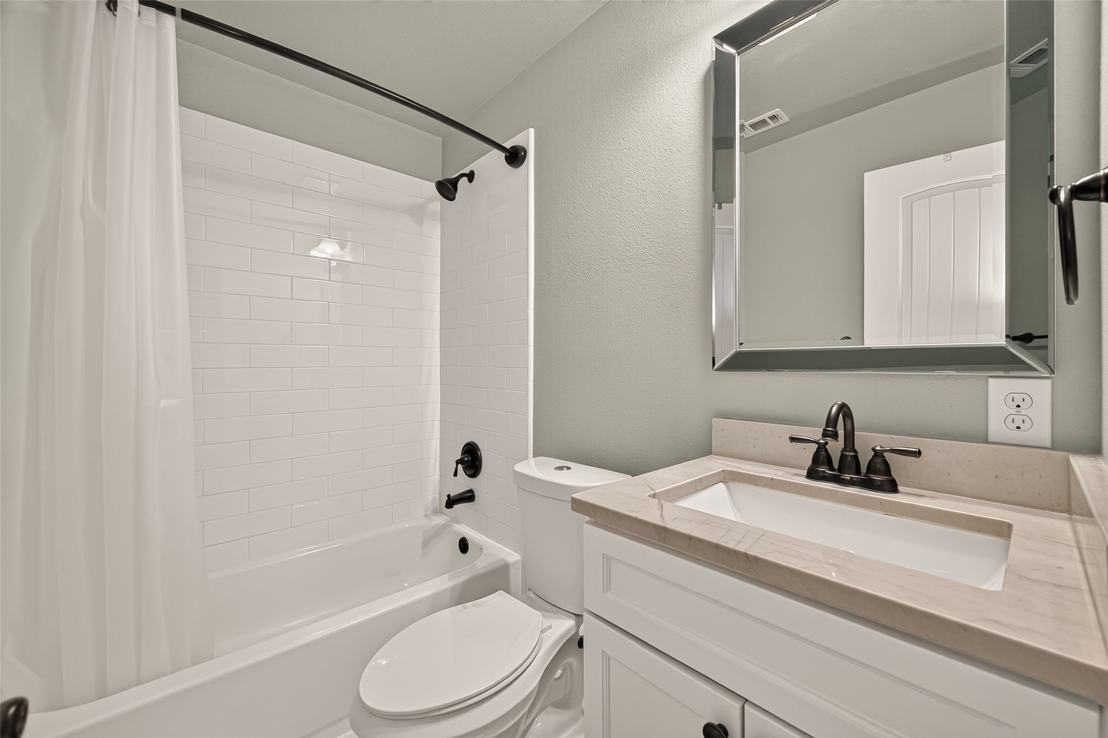 730 E 17th Street, Houston, TX 77008