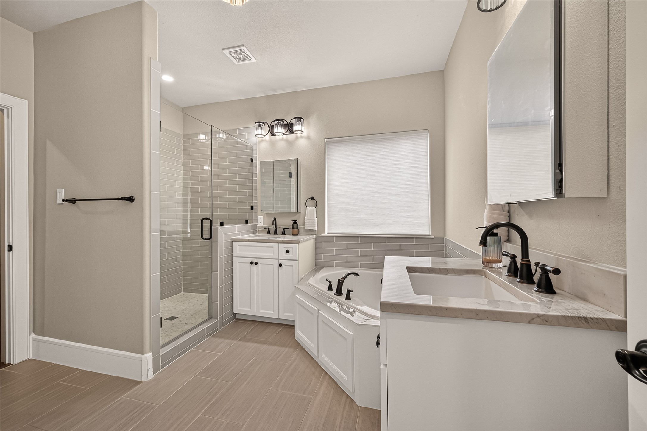 730 E 17th Street, Houston, TX 77008
