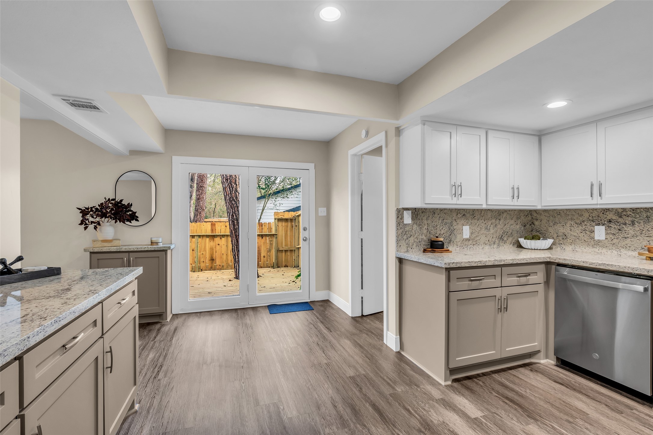 1810 N Red Cedar Circle, The Woodlands, TX 77380 1810 N Red Cedar Circle, The Woodlands, TX 77380