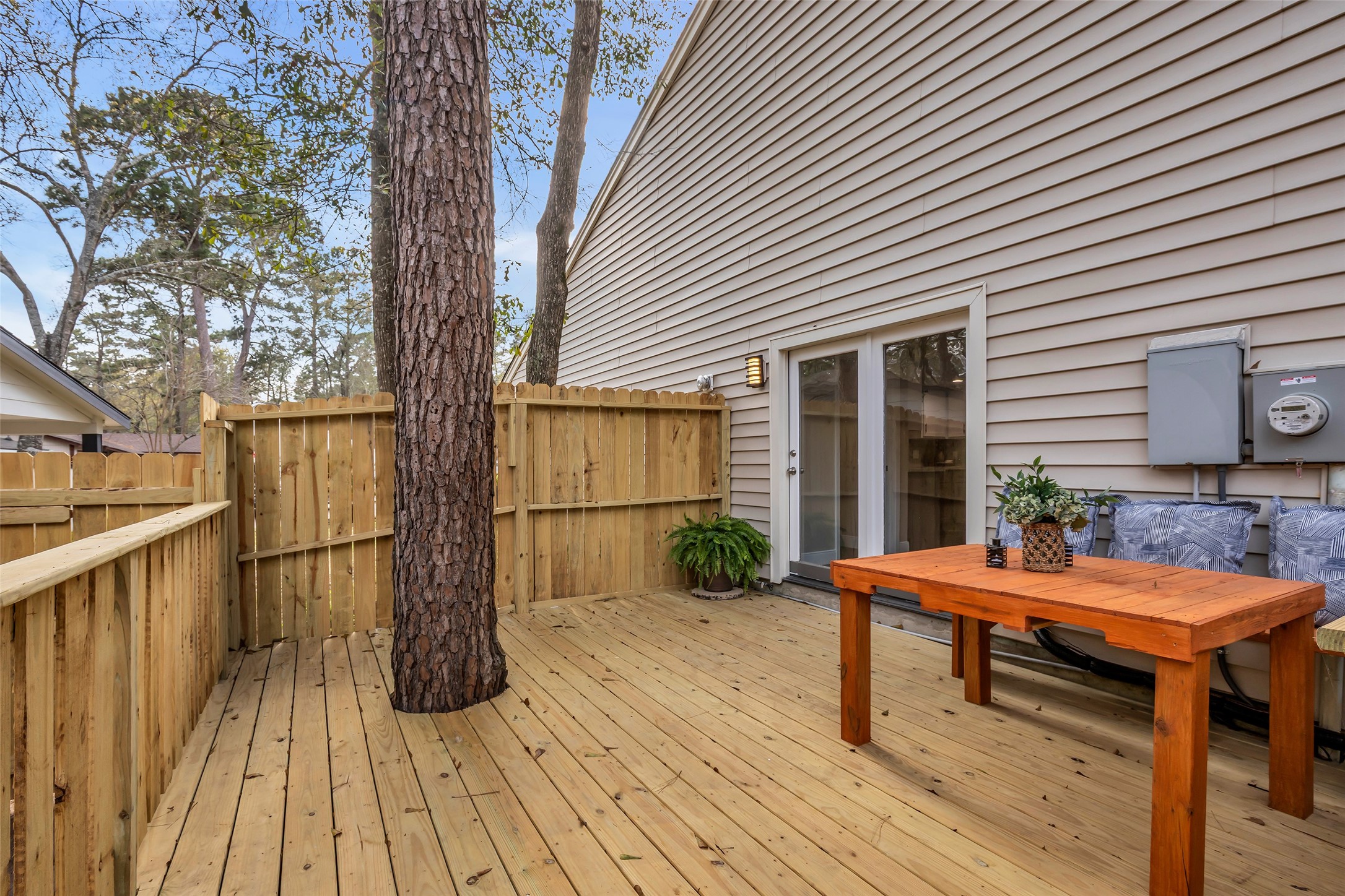 1810 N Red Cedar Circle, The Woodlands, TX 77380