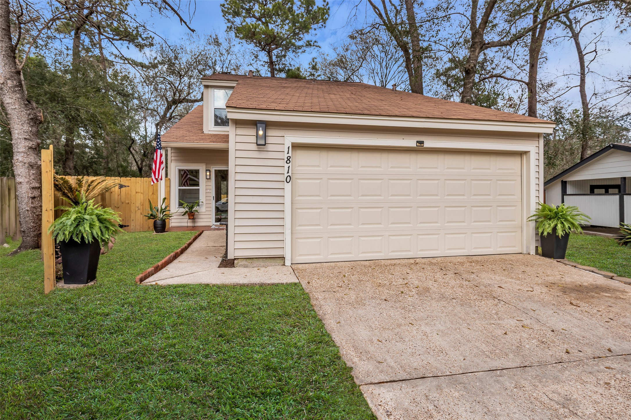 1810 N Red Cedar Circle, The Woodlands, TX 77380 1810 N Red Cedar Circle, The Woodlands, TX 77380