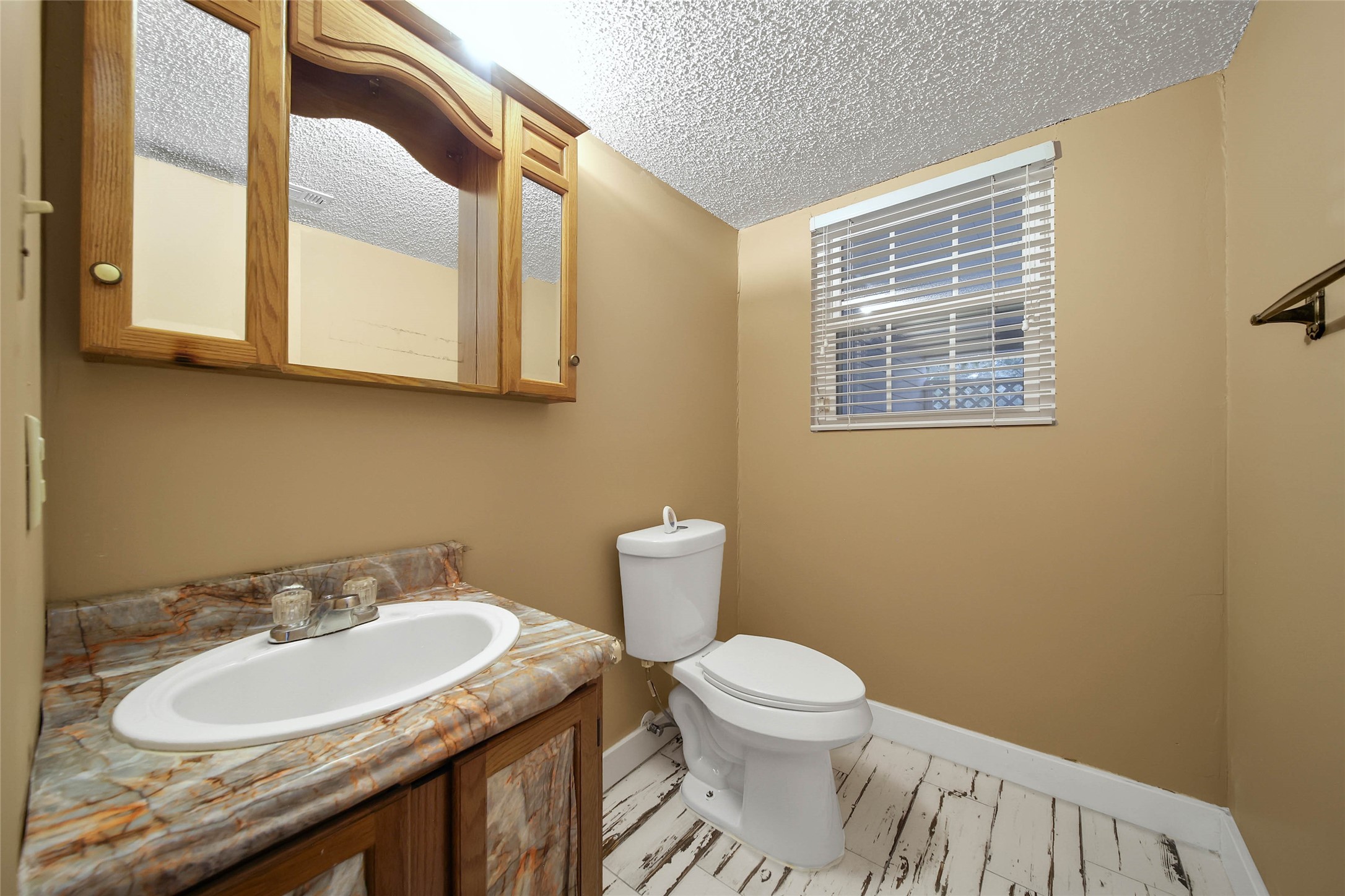 19112 Fm 1485 Road, New Caney, TX 77357