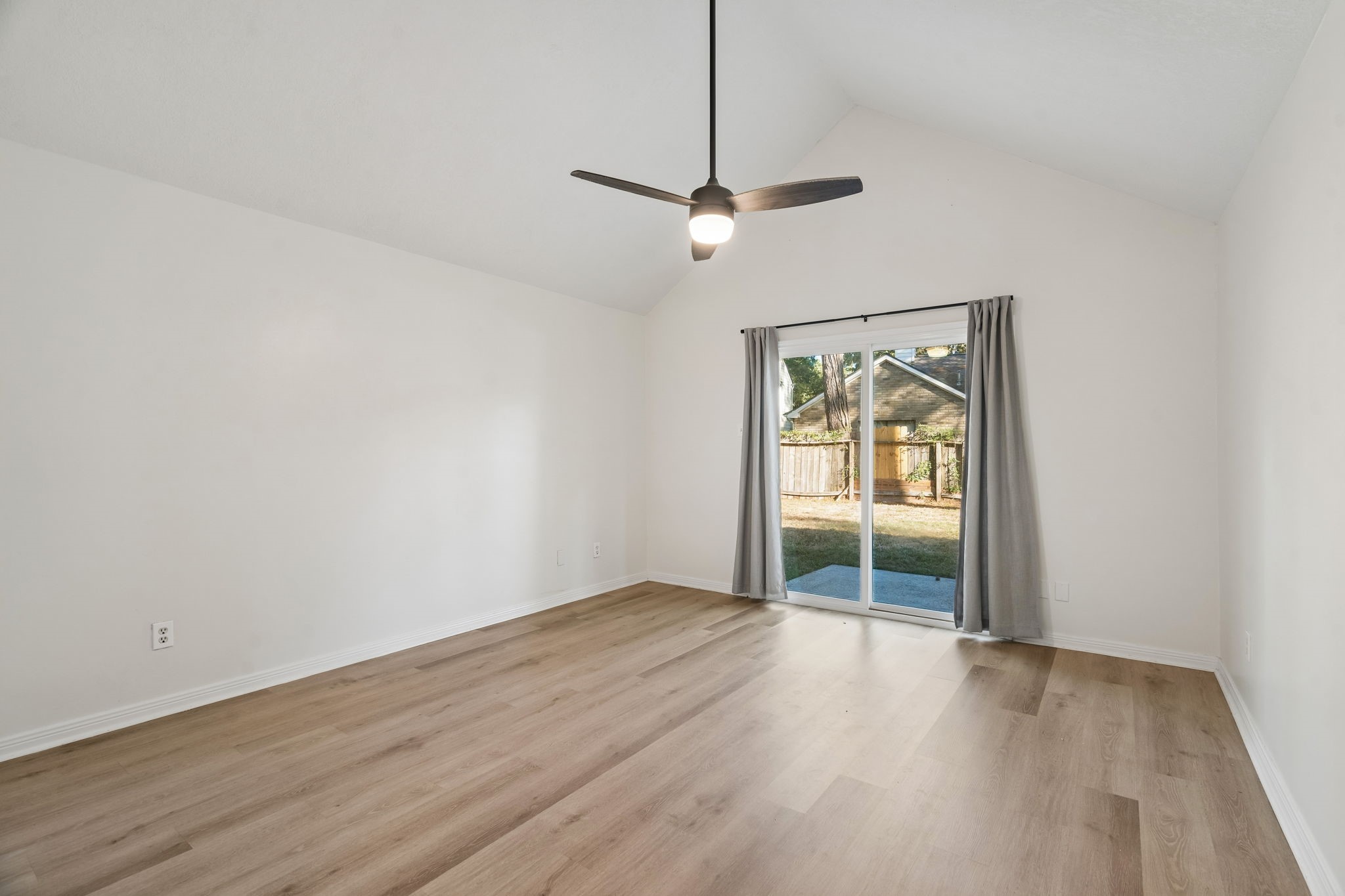 3515 Grove Oaks Drive, Houston, TX 77339