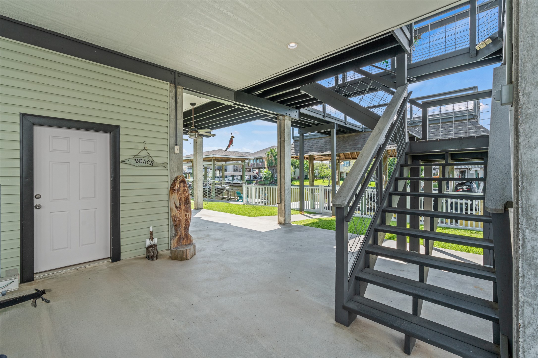 911 Bonita Street, Bayou Vista, TX 77563