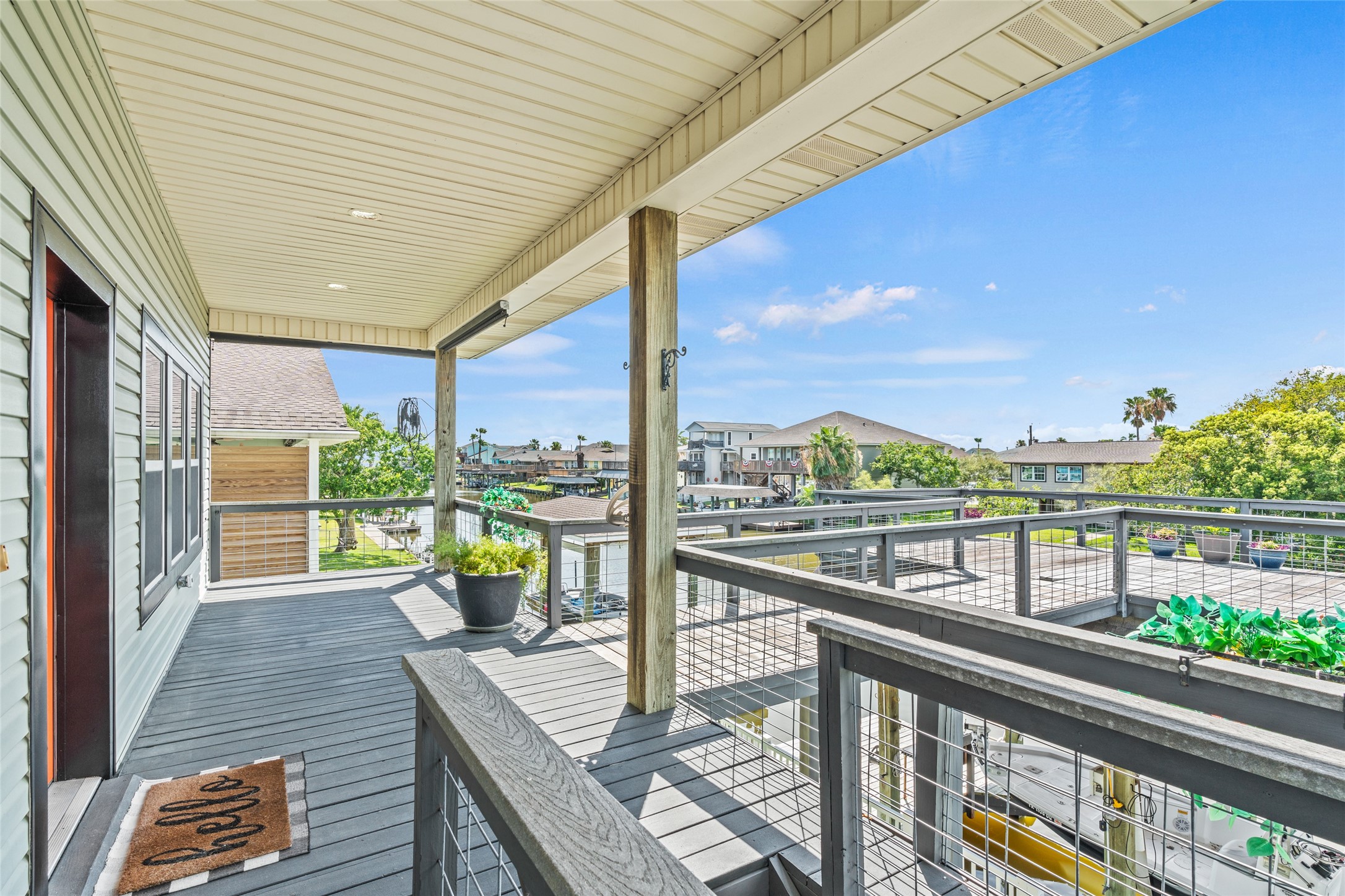 911 Bonita Street, Bayou Vista, TX 77563