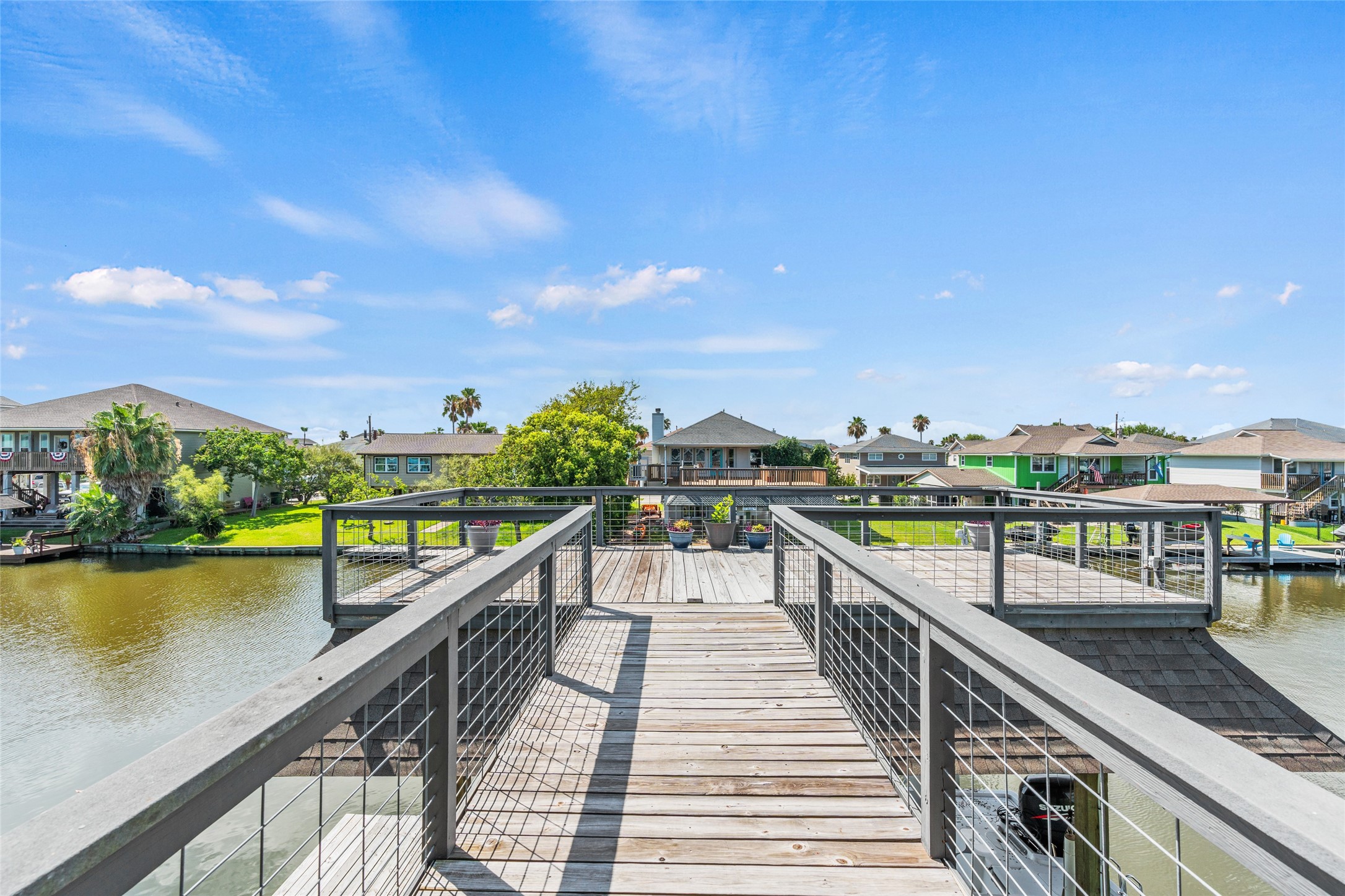 911 Bonita Street, Bayou Vista, TX 77563