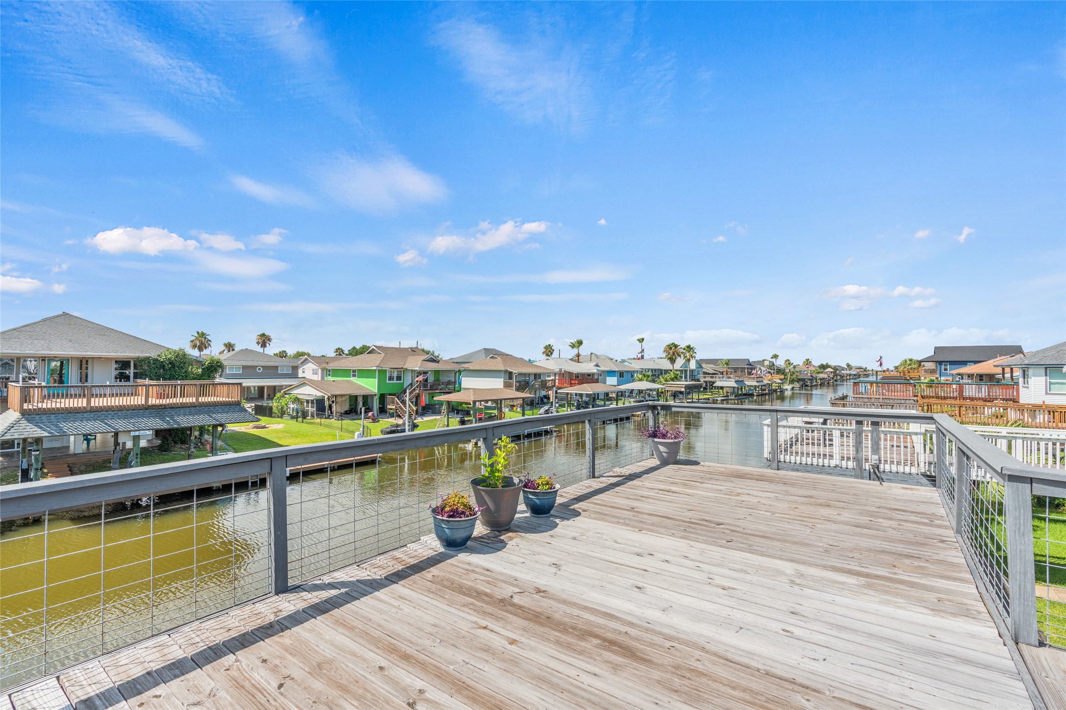 911 Bonita Street, Bayou Vista, TX 77563