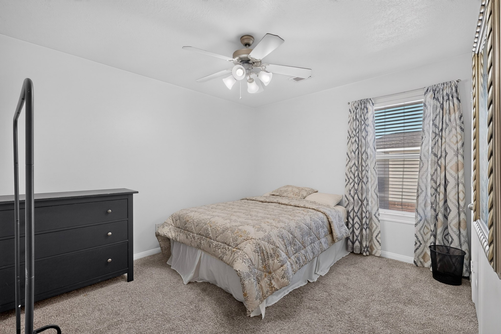 1103 Messina Court, Pearland, TX 77581