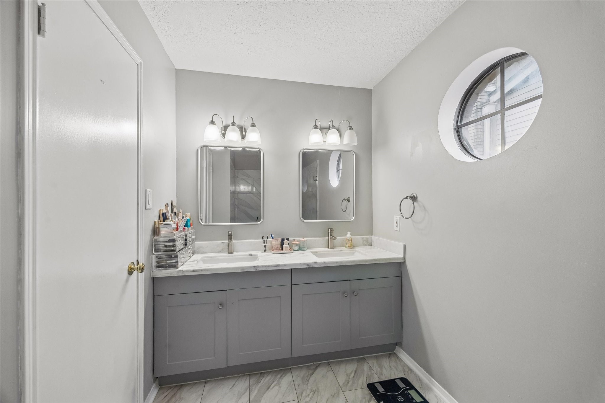 7350 Kirby Drive, #6, Houston, TX 77030