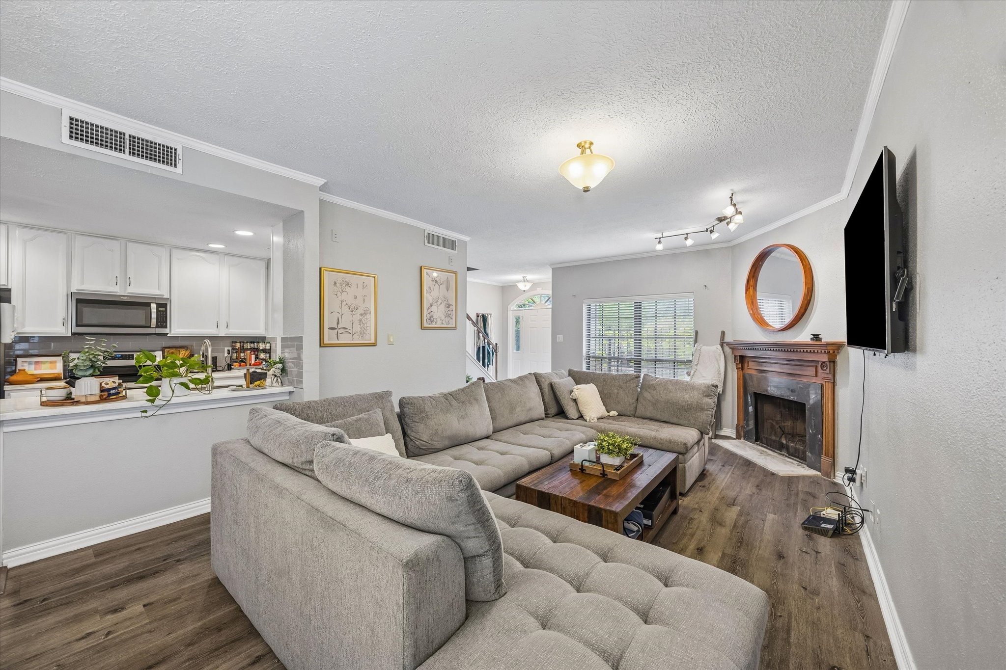 7350 Kirby Drive, #6, Houston, TX 77030
