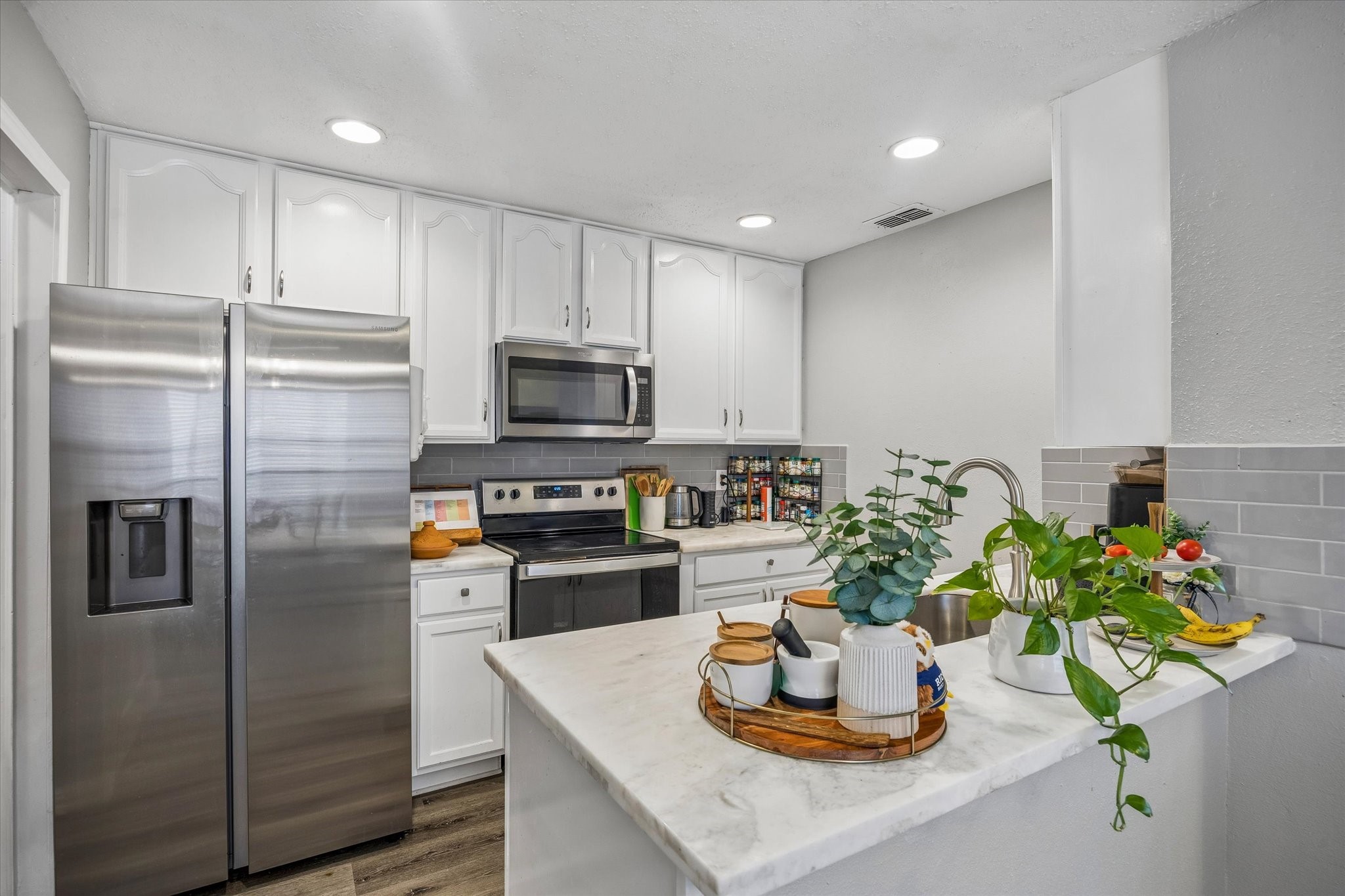 7350 Kirby Drive, #6, Houston, TX 77030