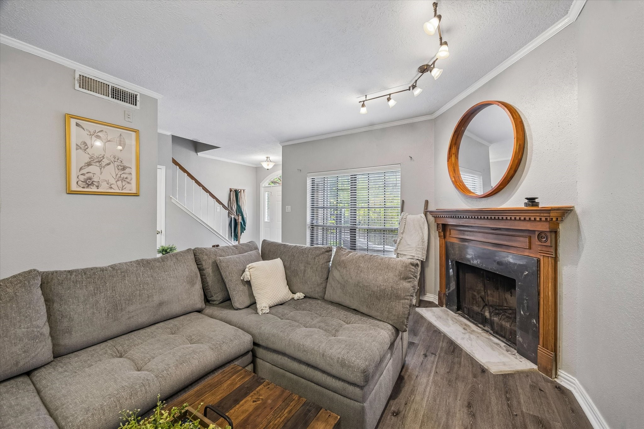 7350 Kirby Drive, #6, Houston, TX 77030