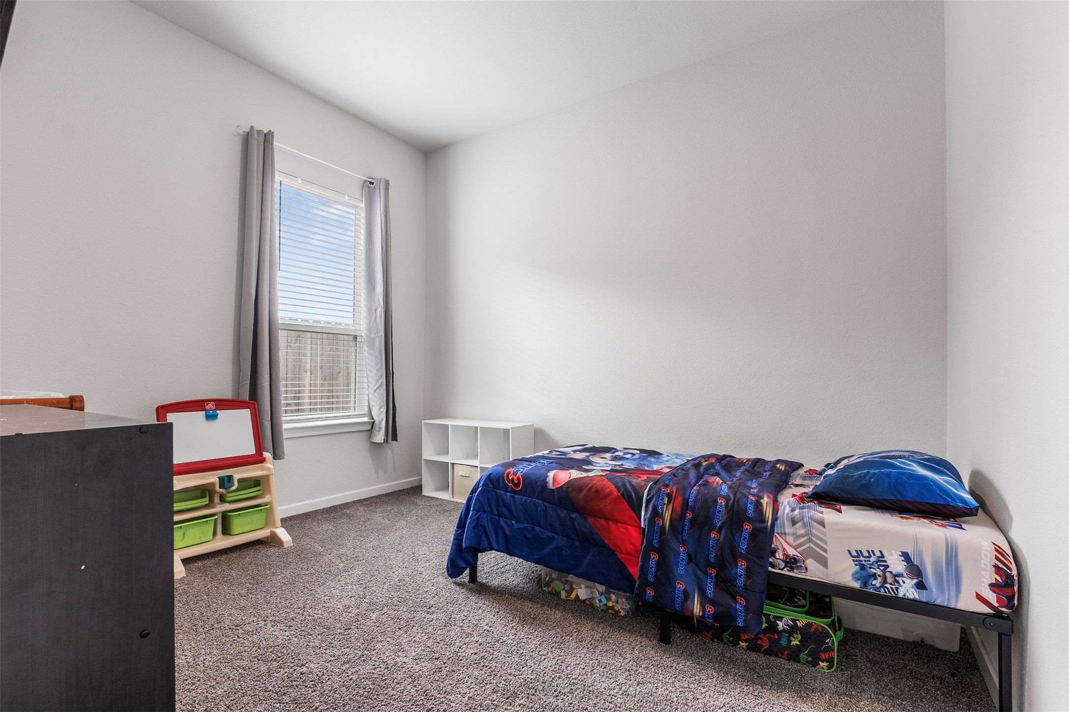 Secondary bedroom