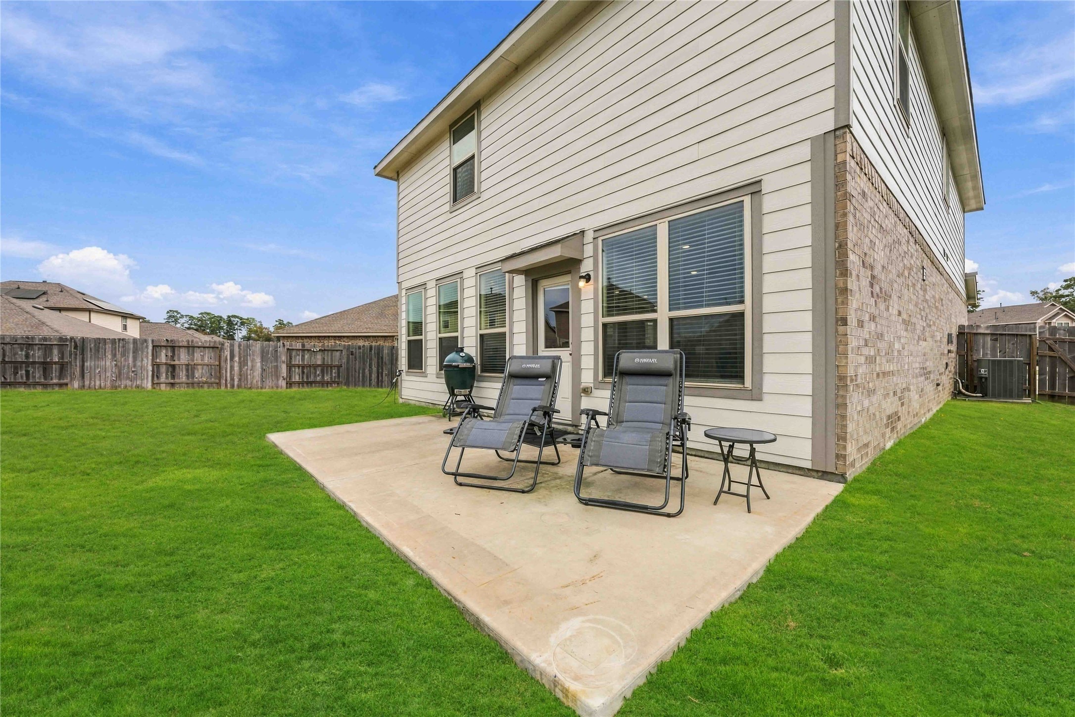 *Grass digitally enhanced to illustrate potential lawn appearance with improved turf conditons