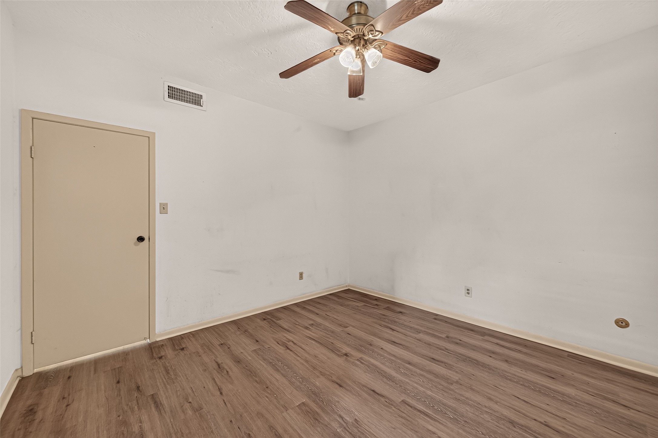 2021 Spenwick Drive, #217, Houston, TX 77055