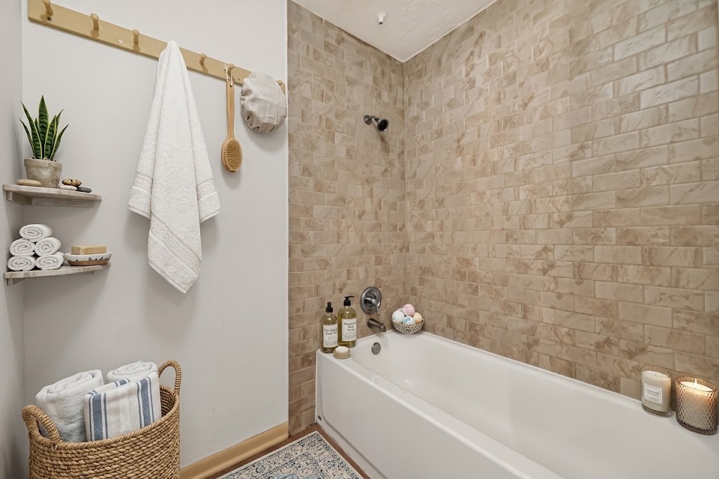 2021 Spenwick Drive, #217, Houston, TX 77055