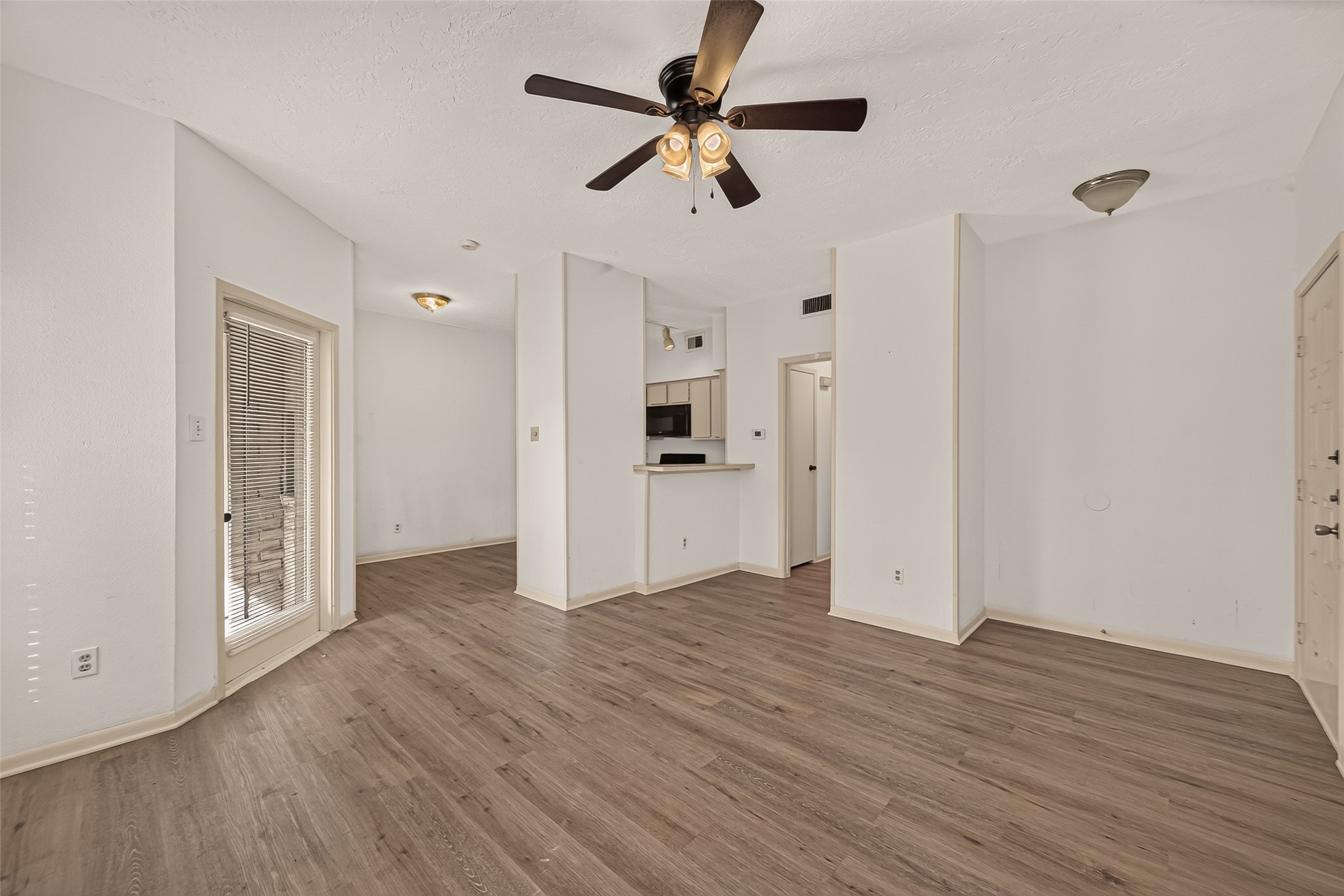 2021 Spenwick Drive, #217, Houston, TX 77055 2021 Spenwick Drive, #217, Houston, TX 77055