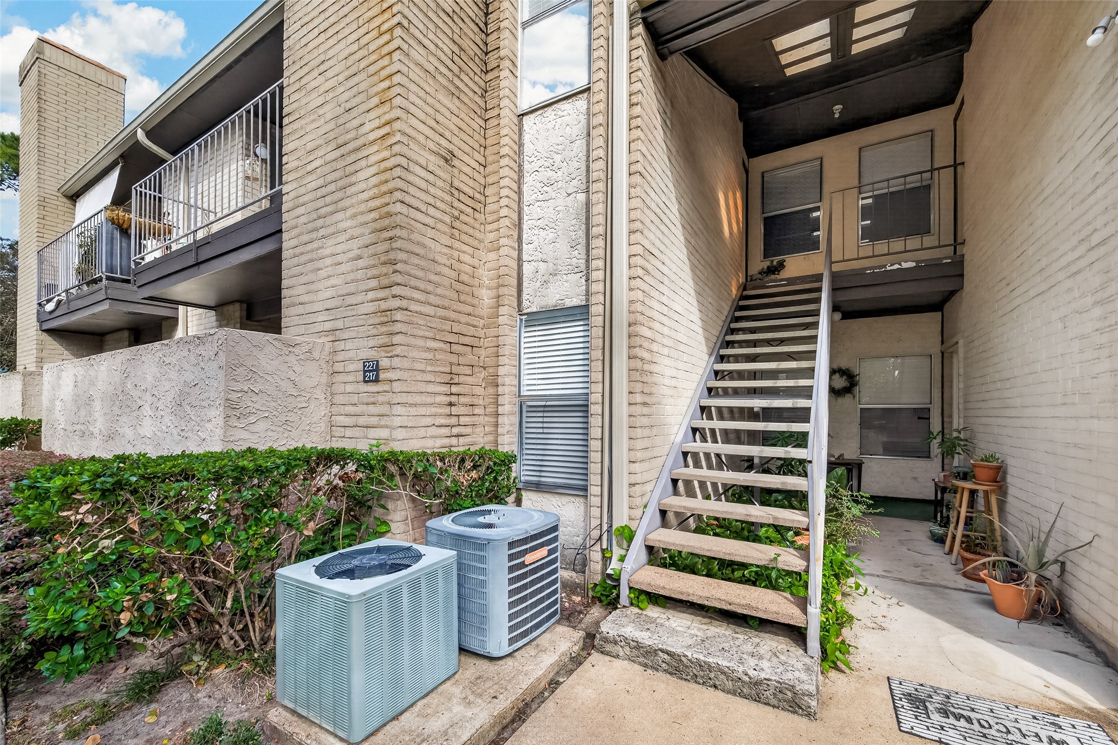 2021 Spenwick Drive, #217, Houston, TX 77055 2021 Spenwick Drive, #217, Houston, TX 77055