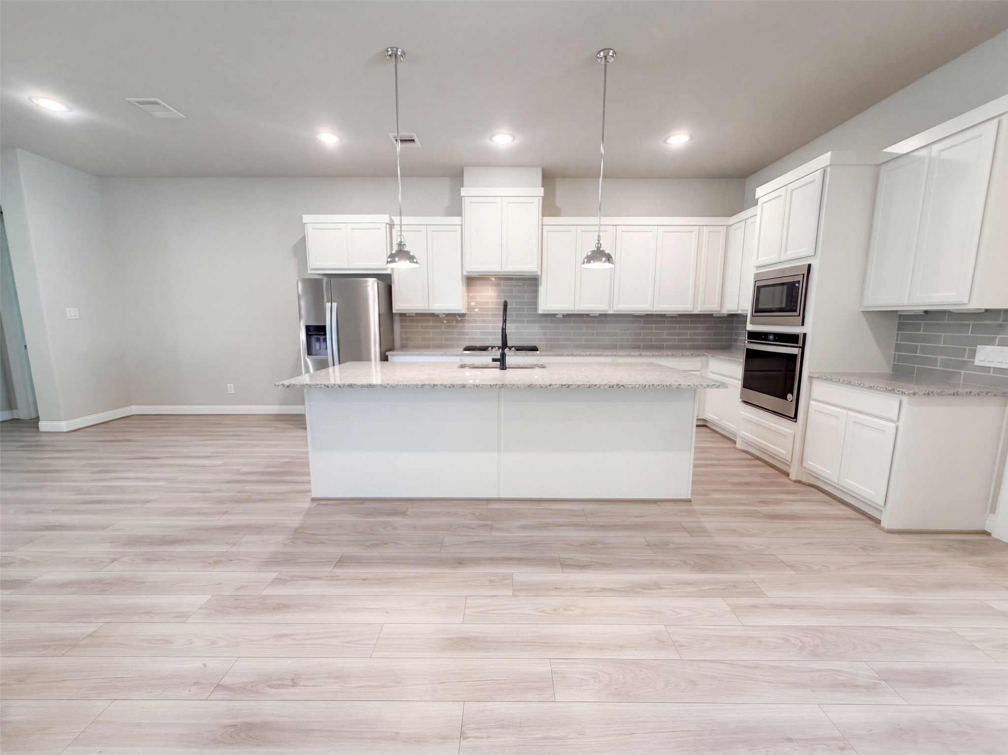 317 Treaty Oak Court, Magnolia, TX 77354 317 Treaty Oak Court, Magnolia, TX 77354
