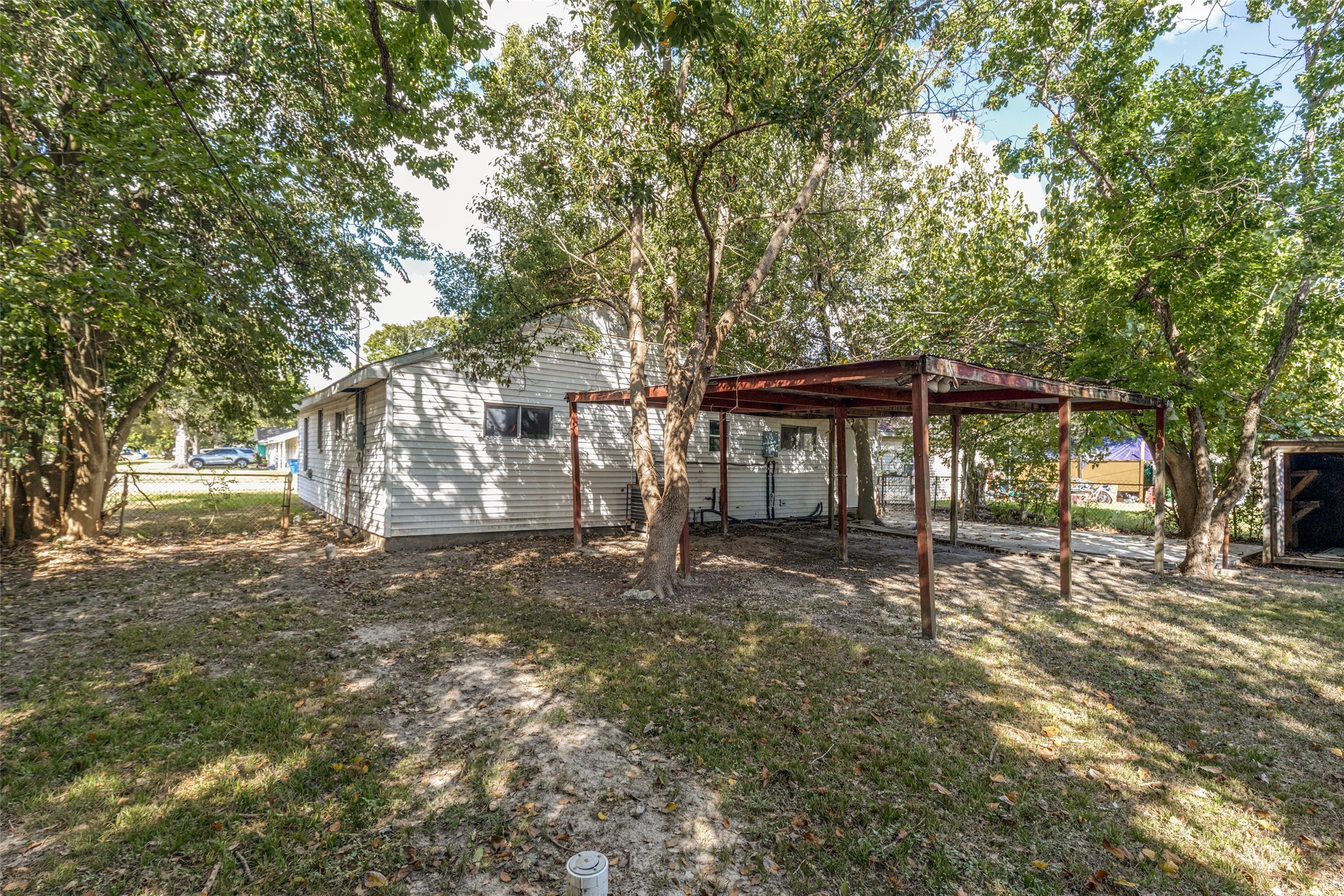 302 14th Street N, Texas City, TX 77590