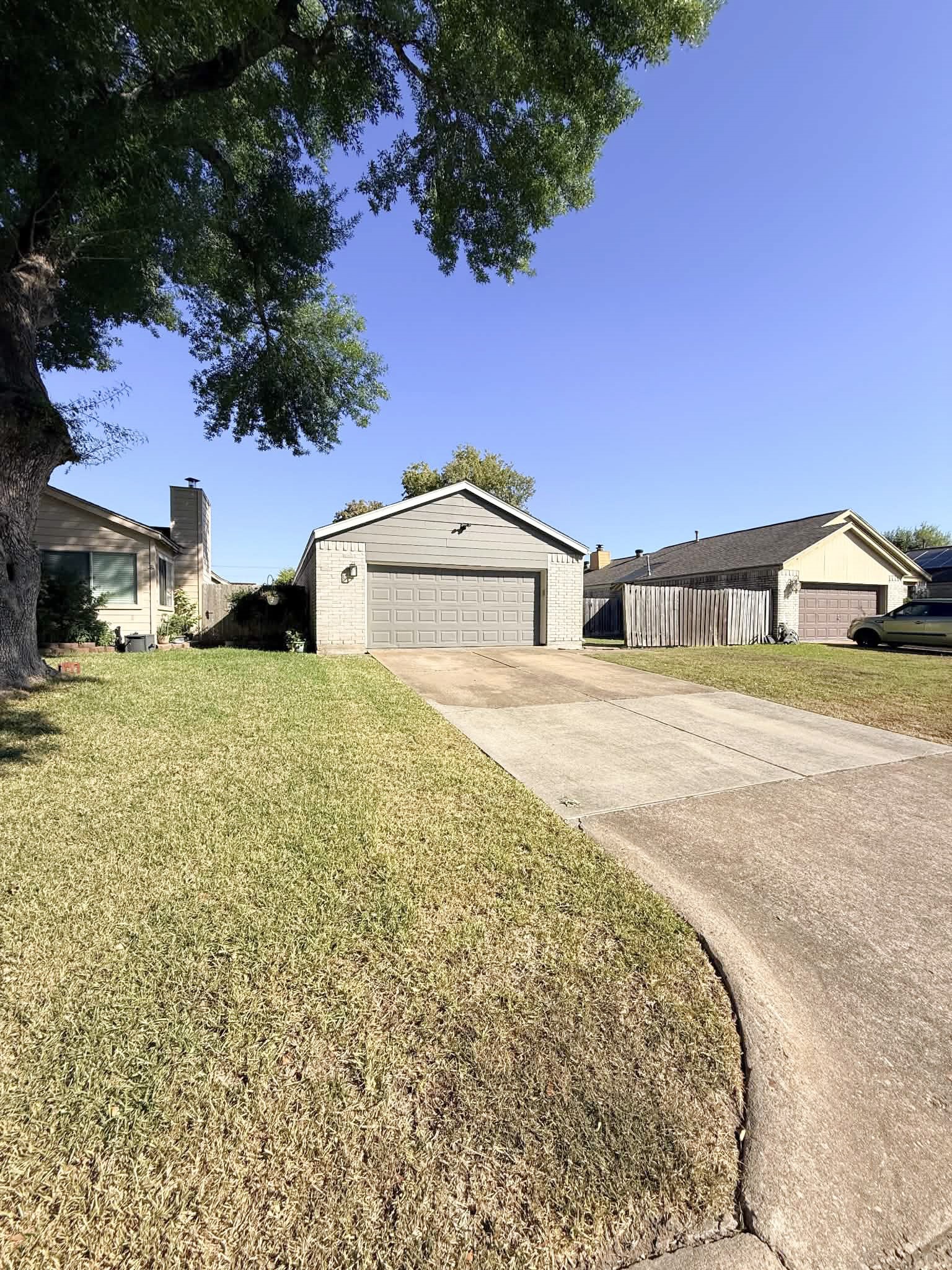 13818 Sheri Hollow Lane, Houston, TX 77082