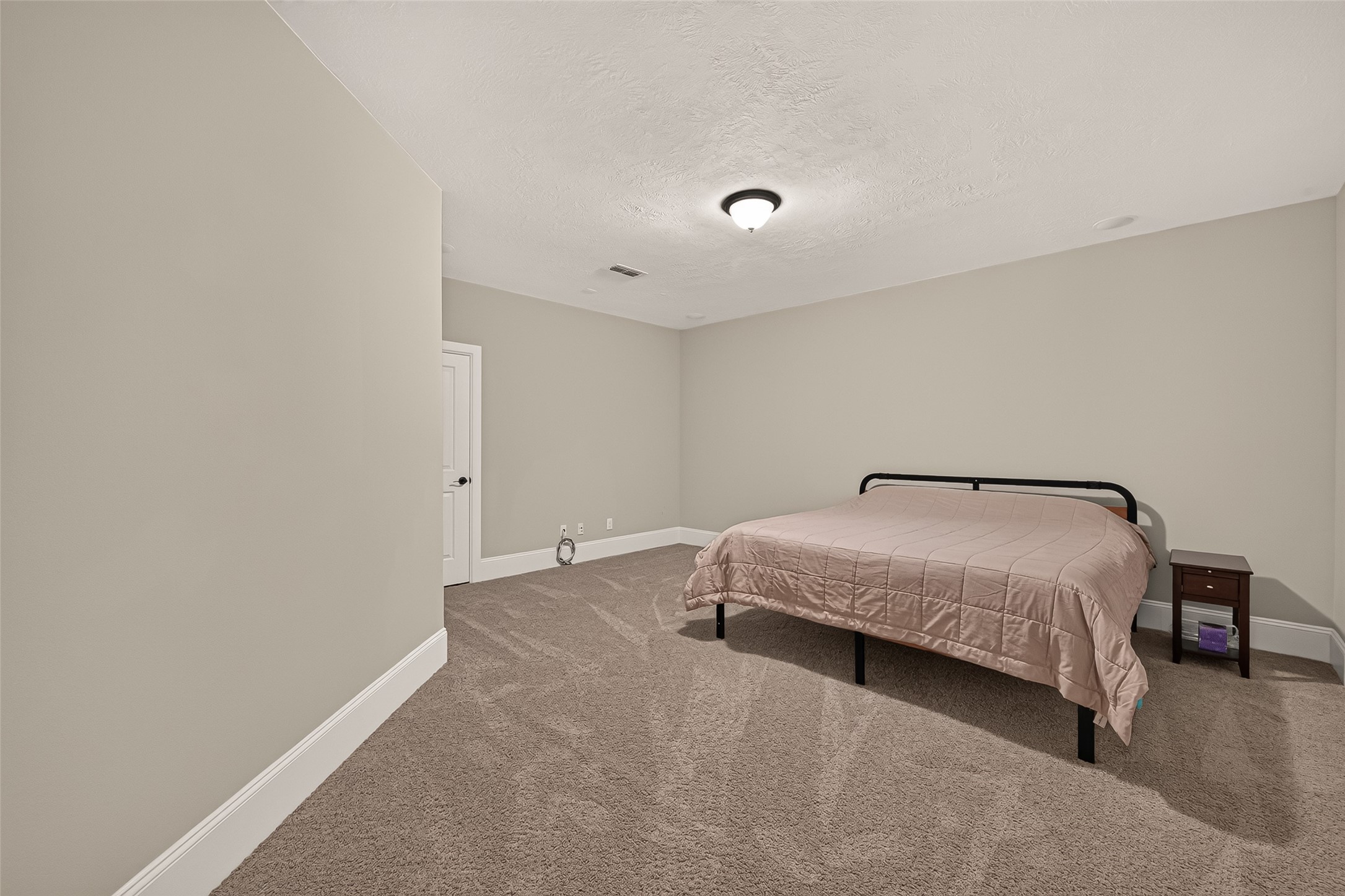 Media Room pre-wired for sound/Flex 5th Bedroom