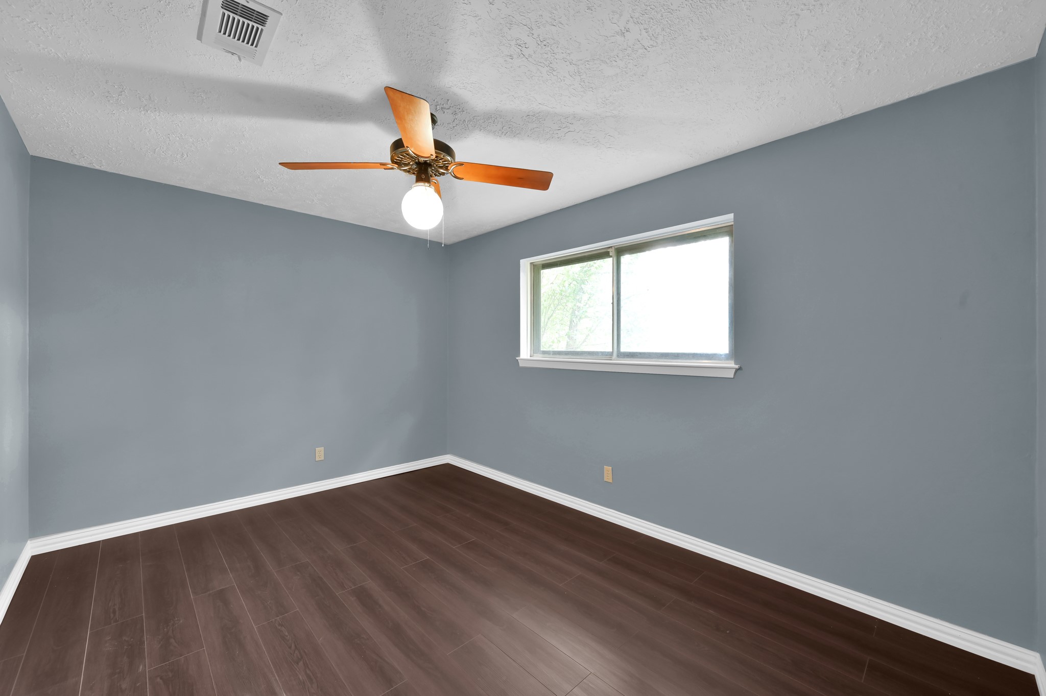 27110 Jimmy Lane, Oak Ridge North, TX 77385