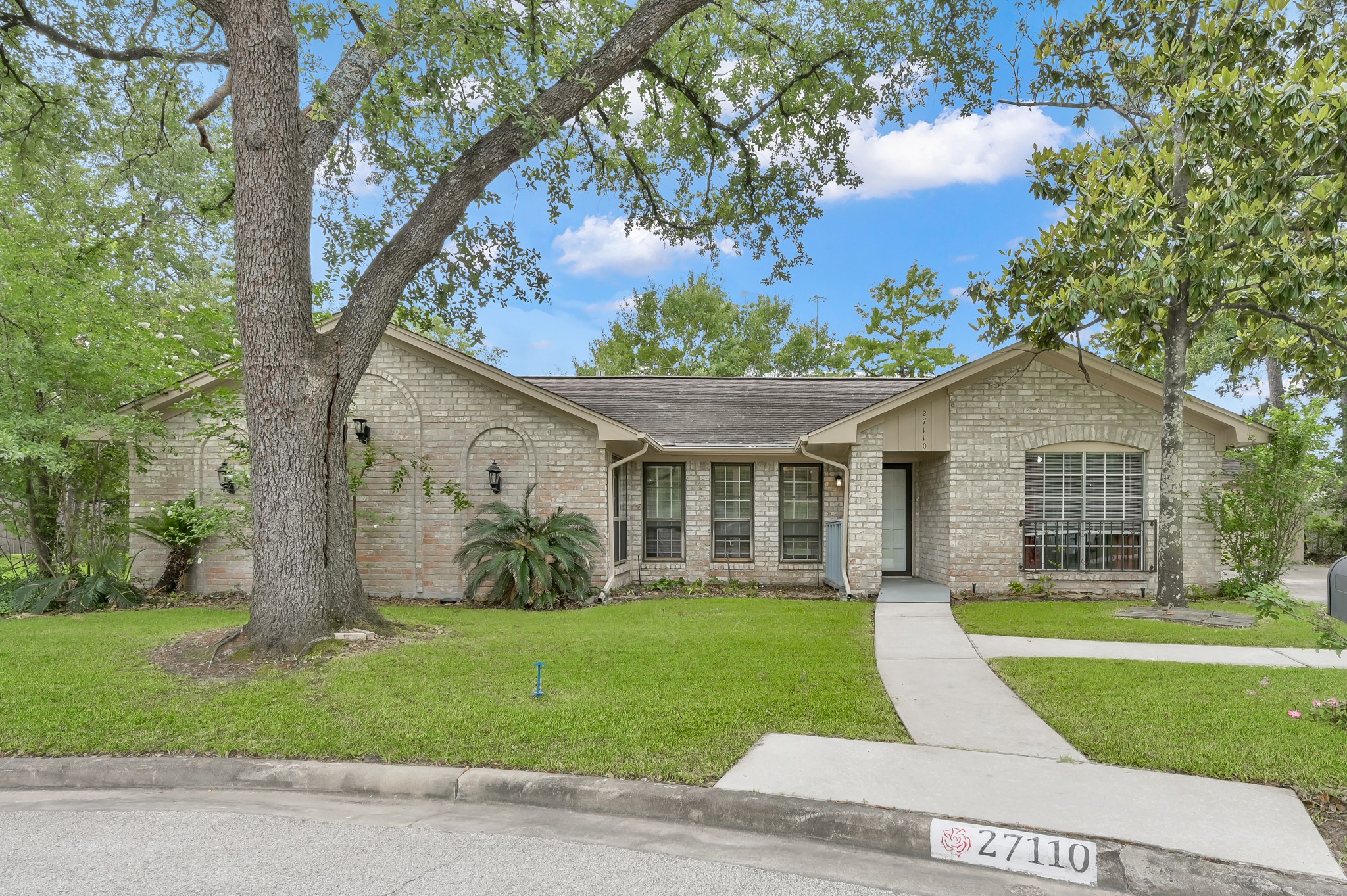 27110 Jimmy Lane, Oak Ridge North, TX 77385