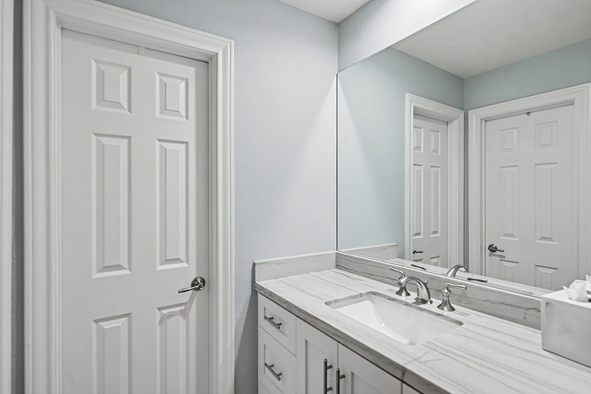 919 Bayou Parkway, Houston, TX 77077