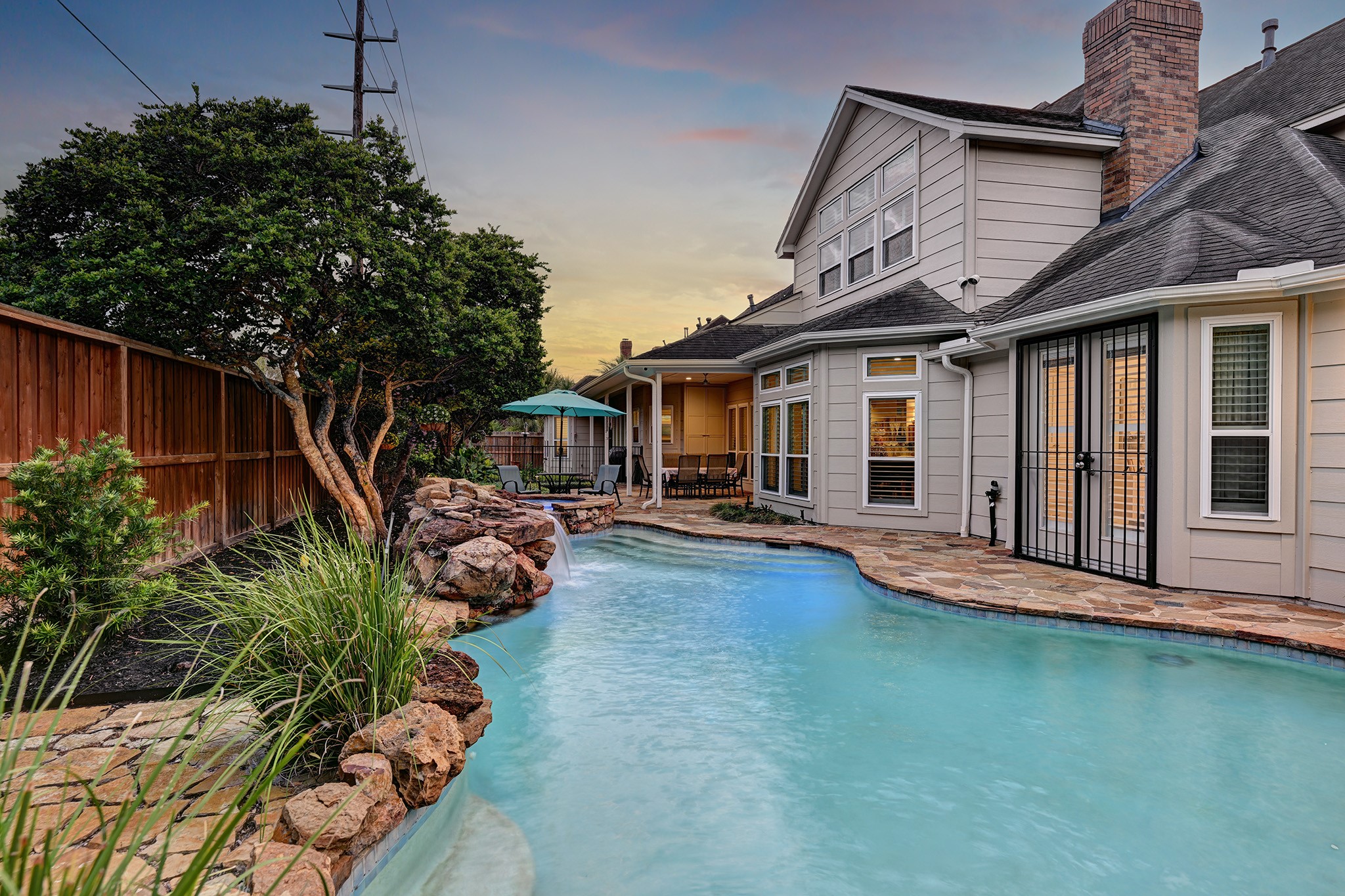 919 Bayou Parkway, Houston, TX 77077