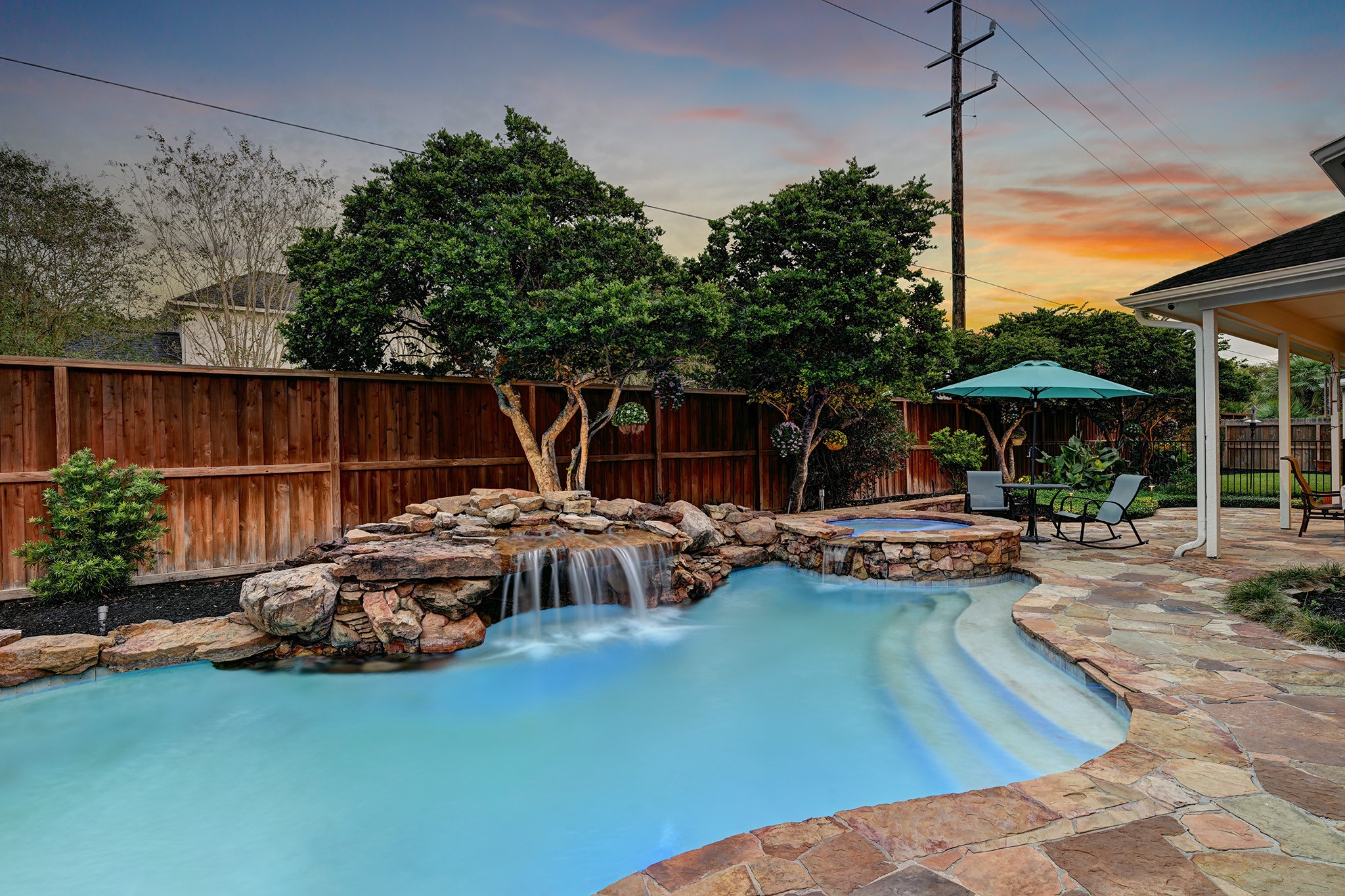 919 Bayou Parkway, Houston, TX 77077