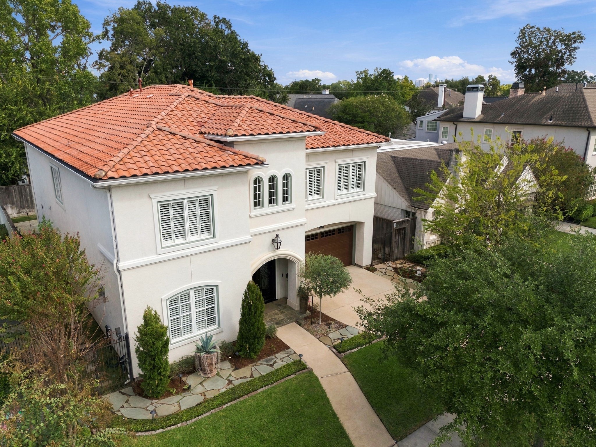 2826 Robinhood Street, West University Place, TX 77005