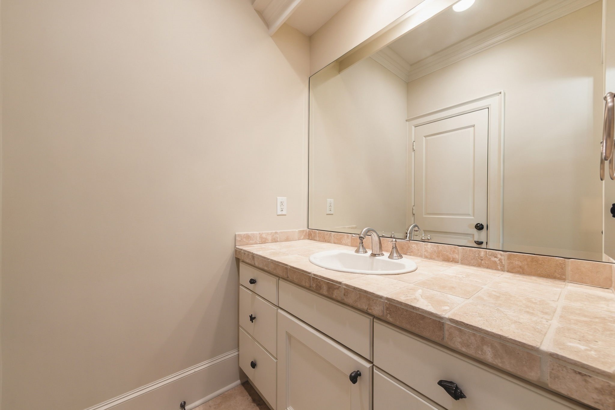 2826 Robinhood Street, West University Place, TX 77005