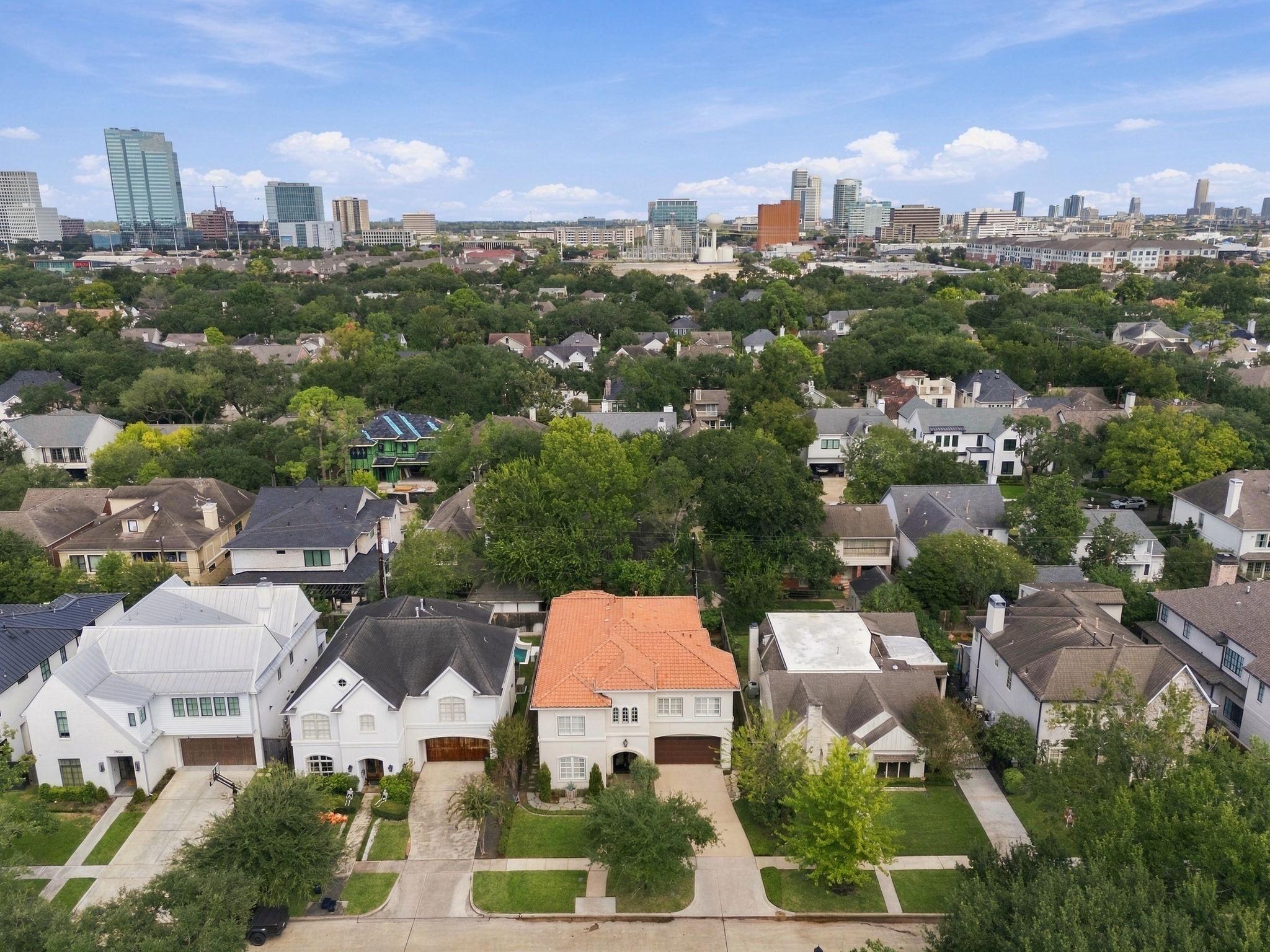 2826 Robinhood Street, West University Place, TX 77005