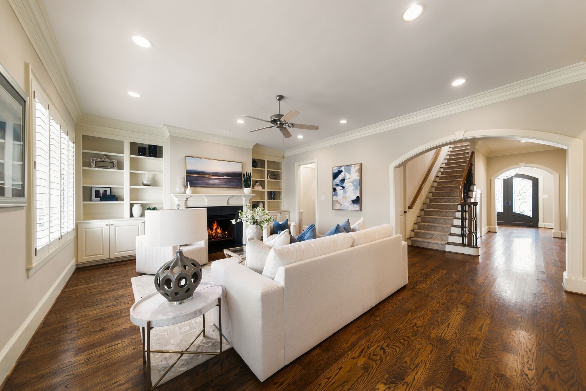2826 Robinhood Street, West University Place, TX 77005