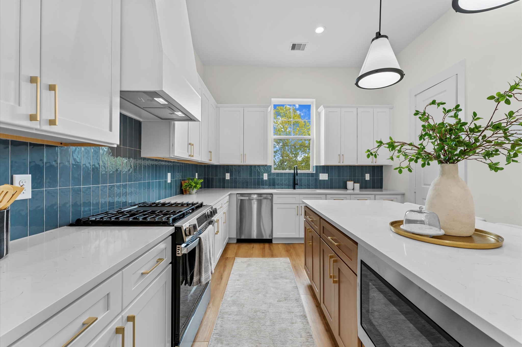 4127 De George Street, Houston, TX 77009