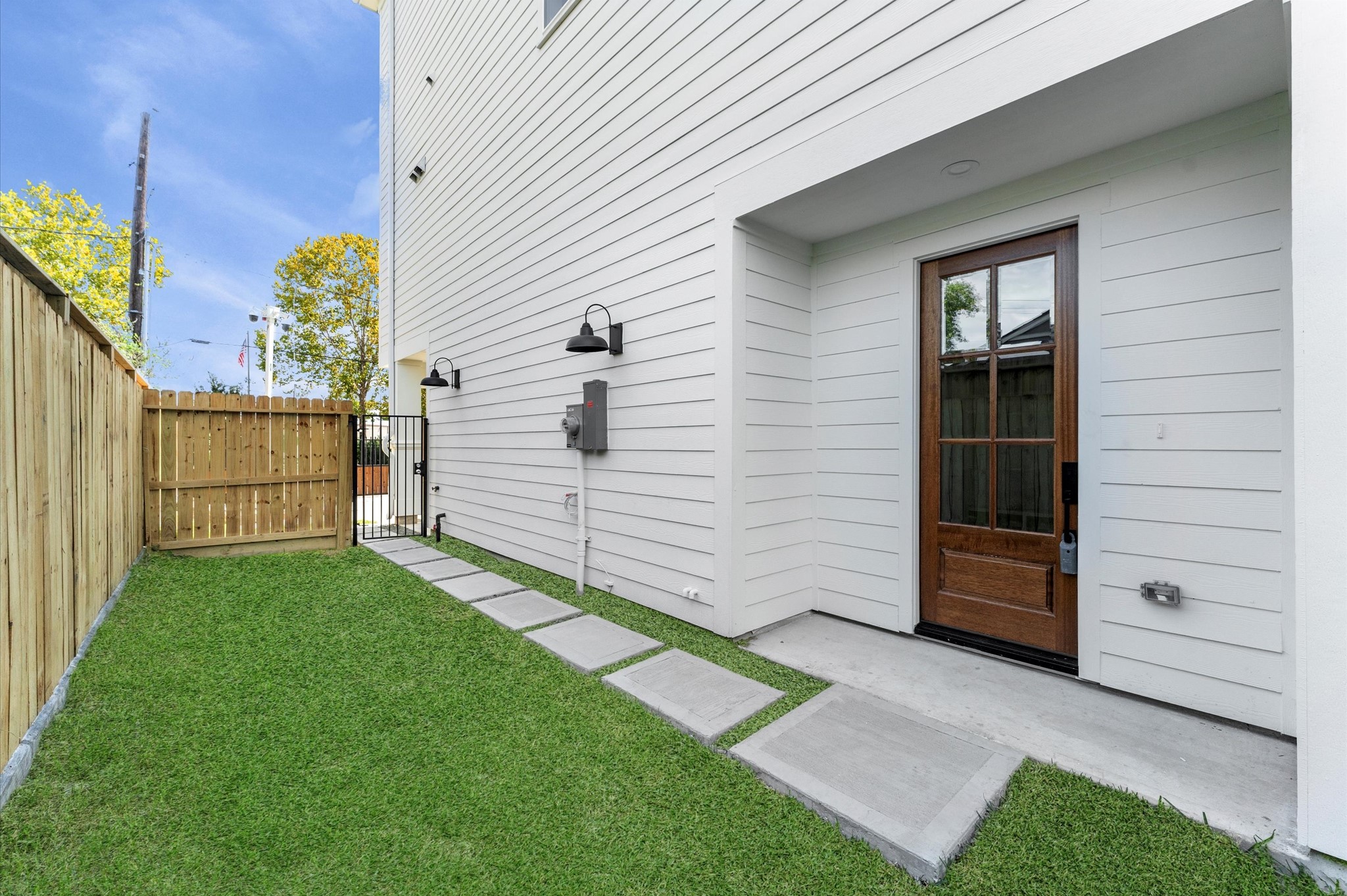 4127 De George Street, Houston, TX 77009