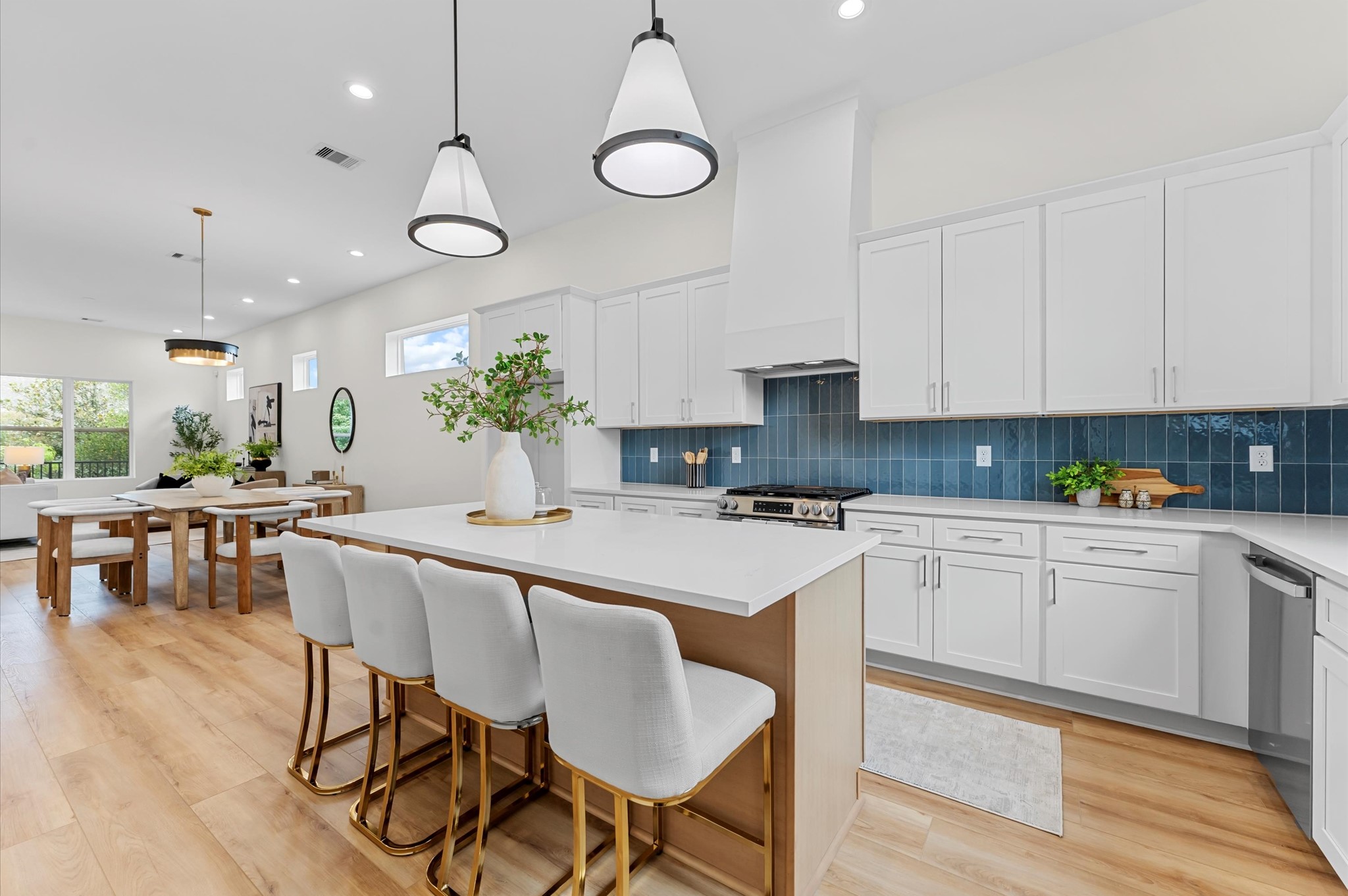 4127 De George Street, Houston, TX 77009