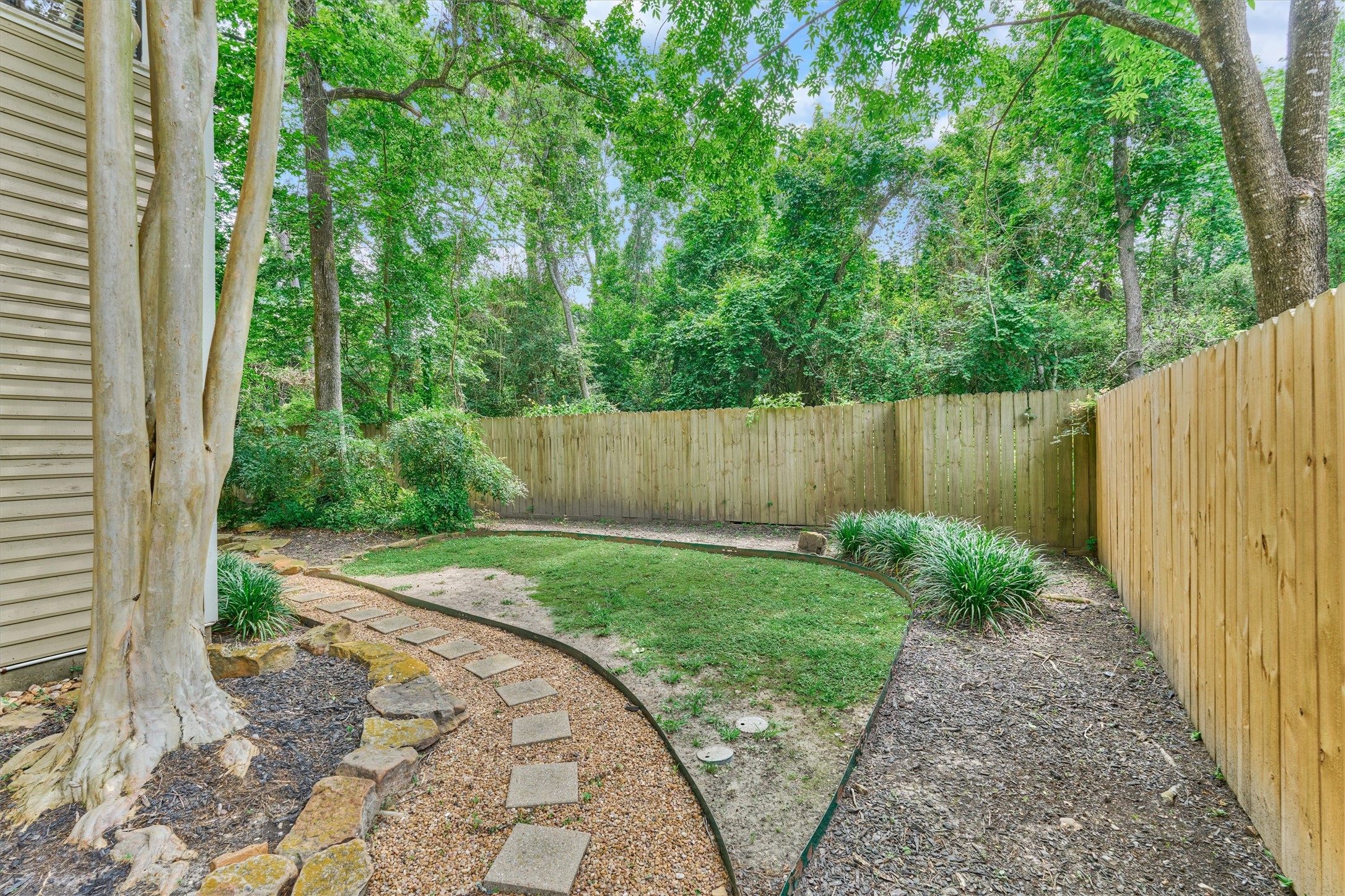 26 Twisted Birch, The Woodlands, TX 77381