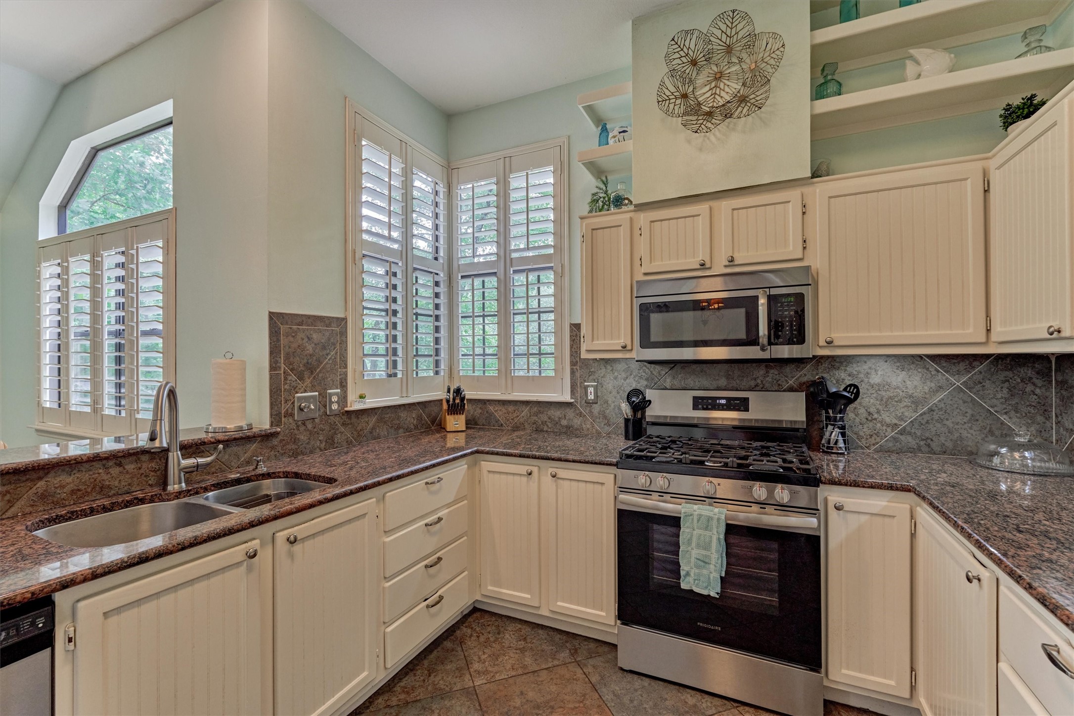 26 Twisted Birch, The Woodlands, TX 77381