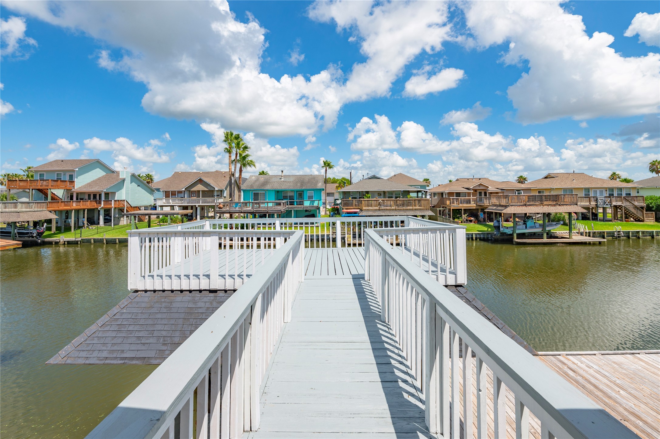 920 Bonita Street, Bayou Vista, TX 77563